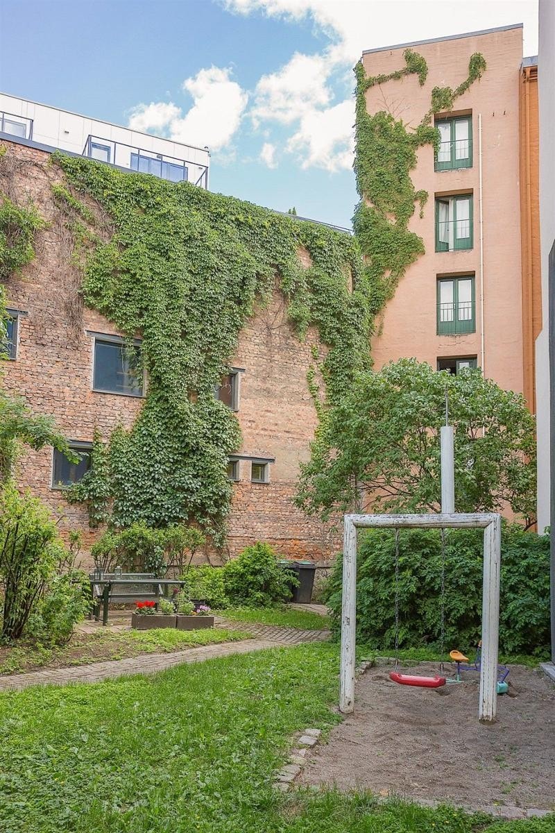Beplantet og hyggelig Galleribilde