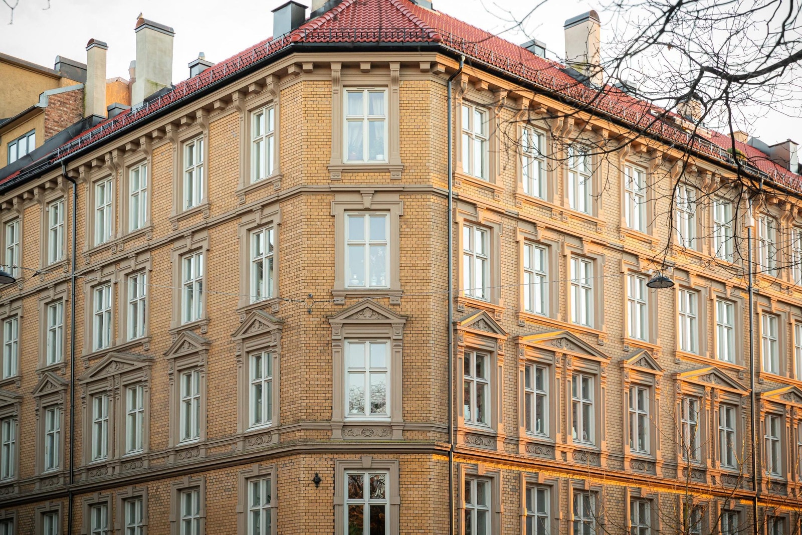 Velholdt bygård Galleribilde