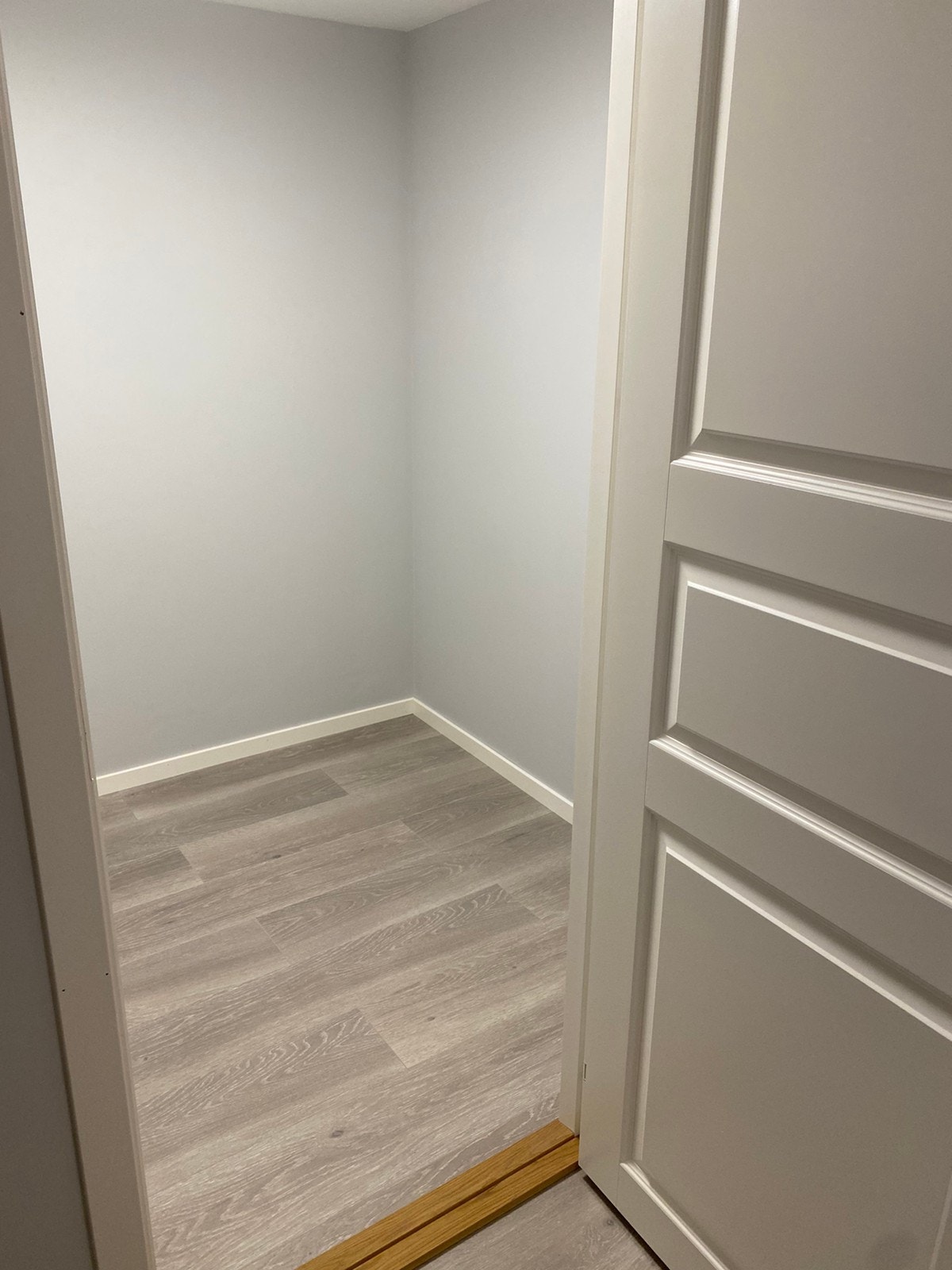 Innvendig bod Galleribilde