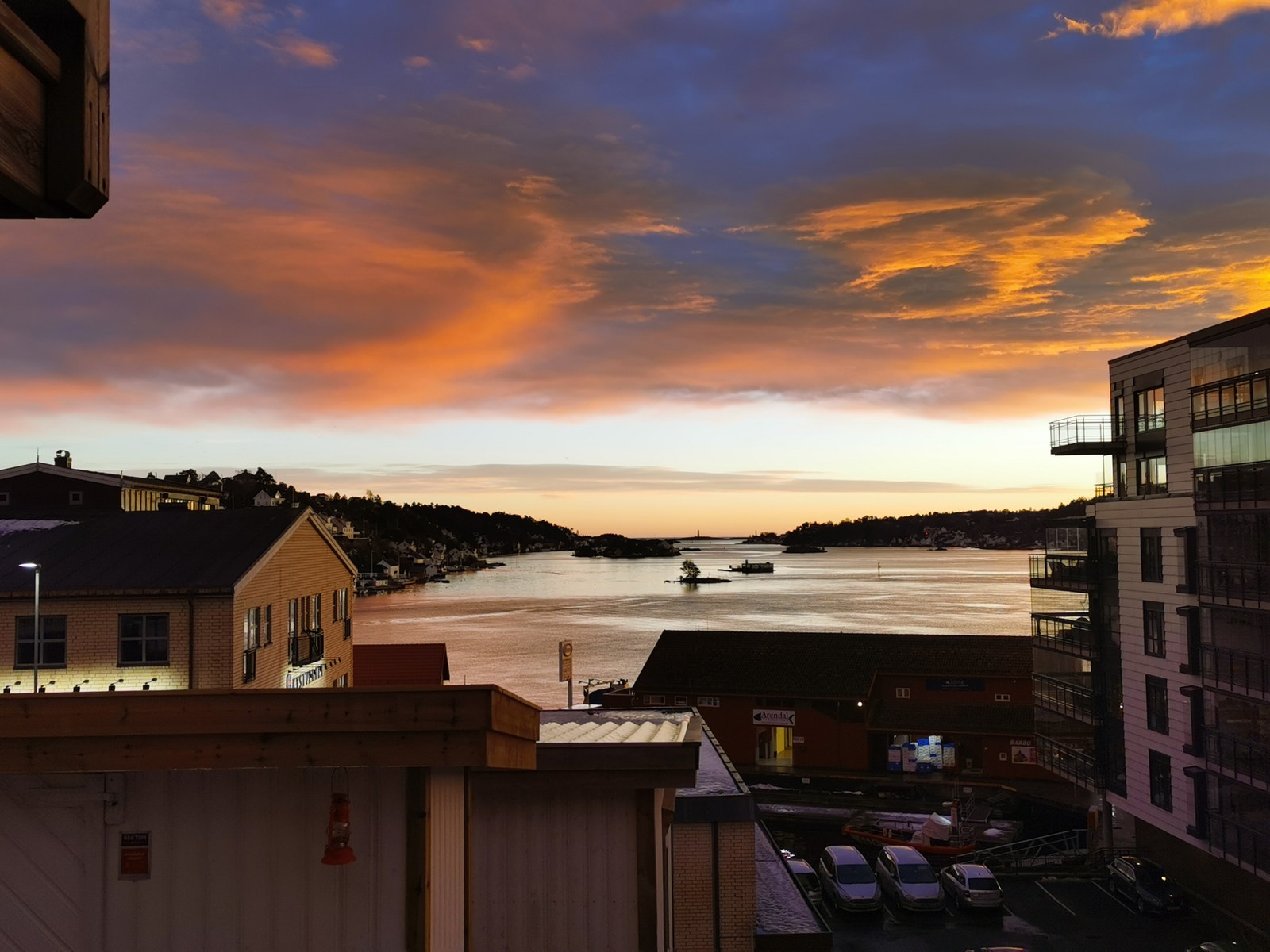 Galtesund og Torungen fyr Galleribilde