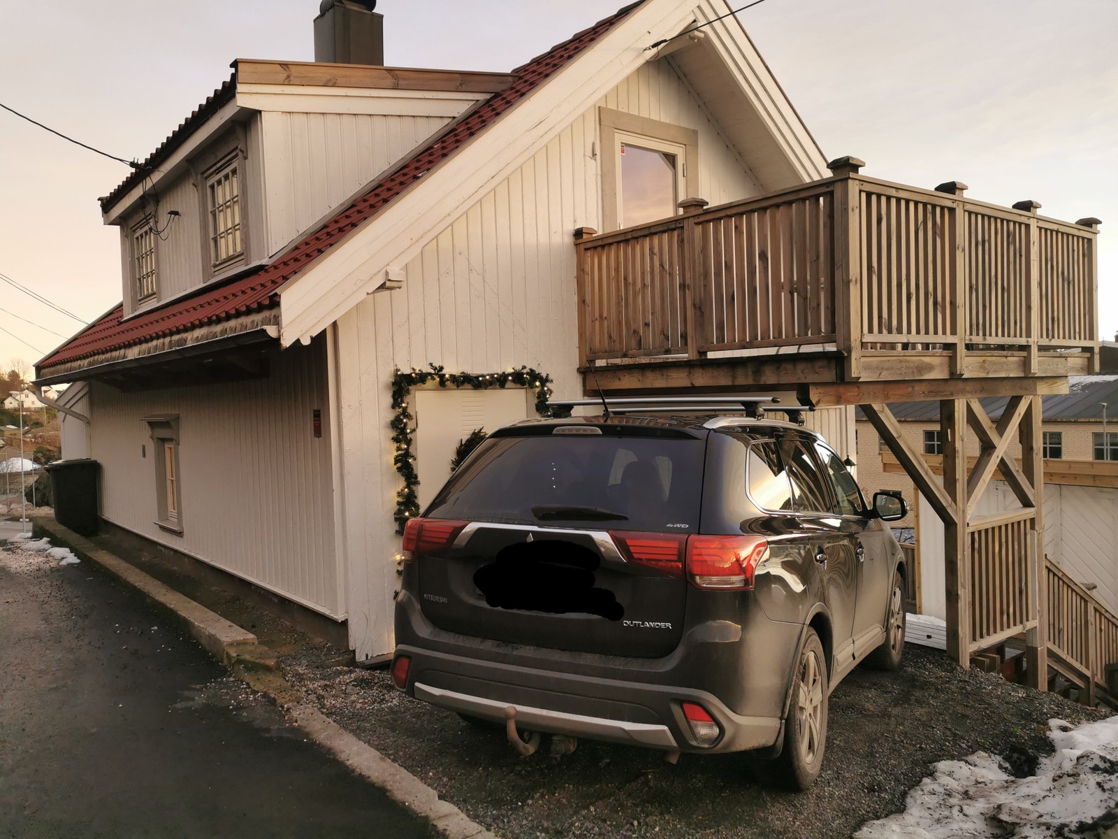 Parking foran inngangsparti Galleribilde