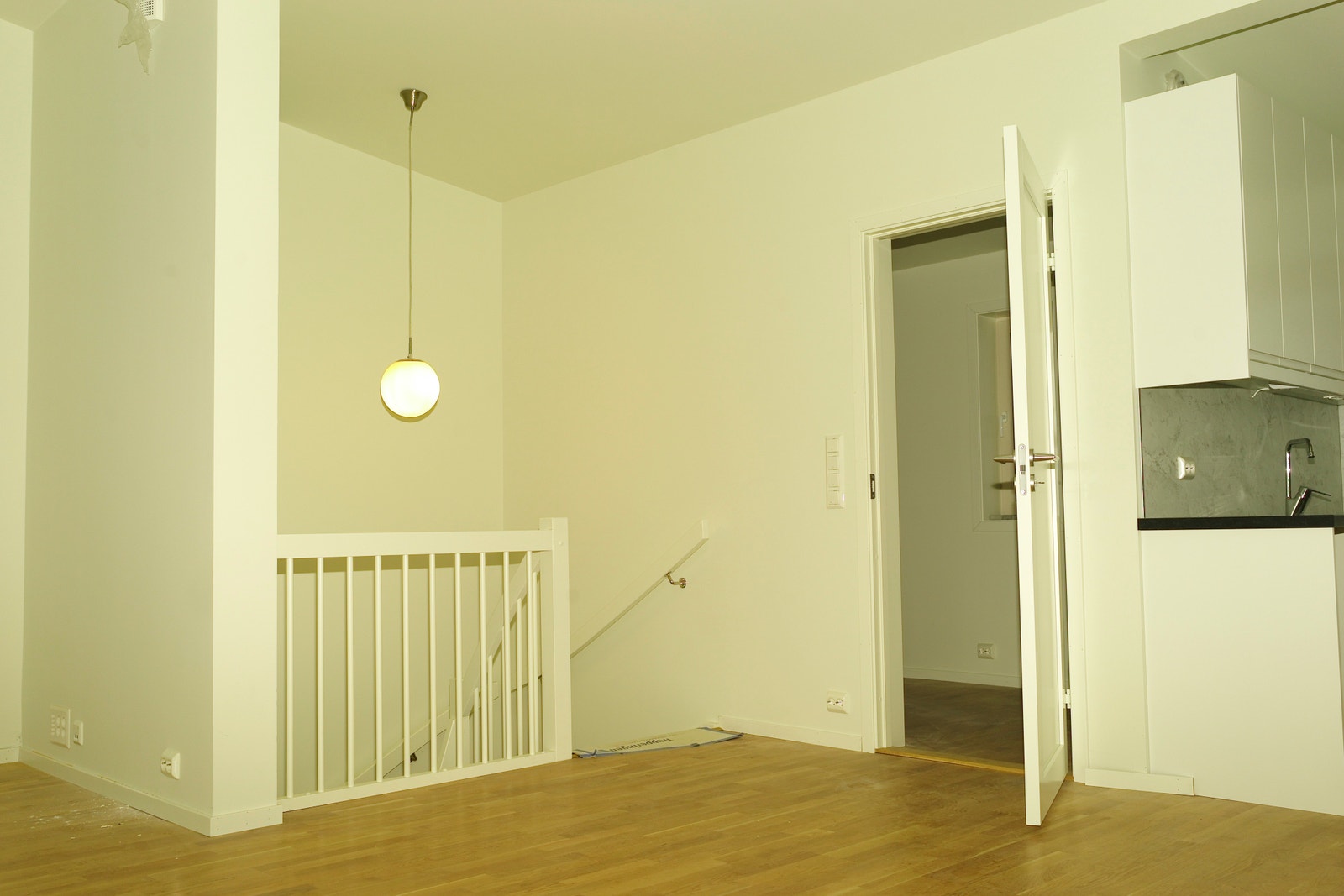 Nedgang fra stue. Galleribilde