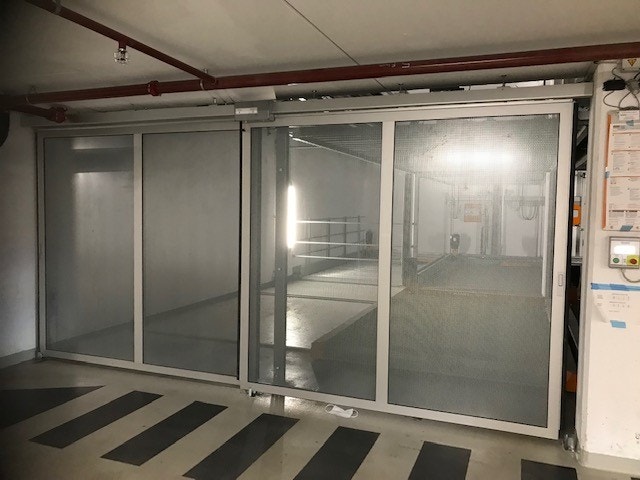 Lukket/avlåst parkeringsplass Galleribilde