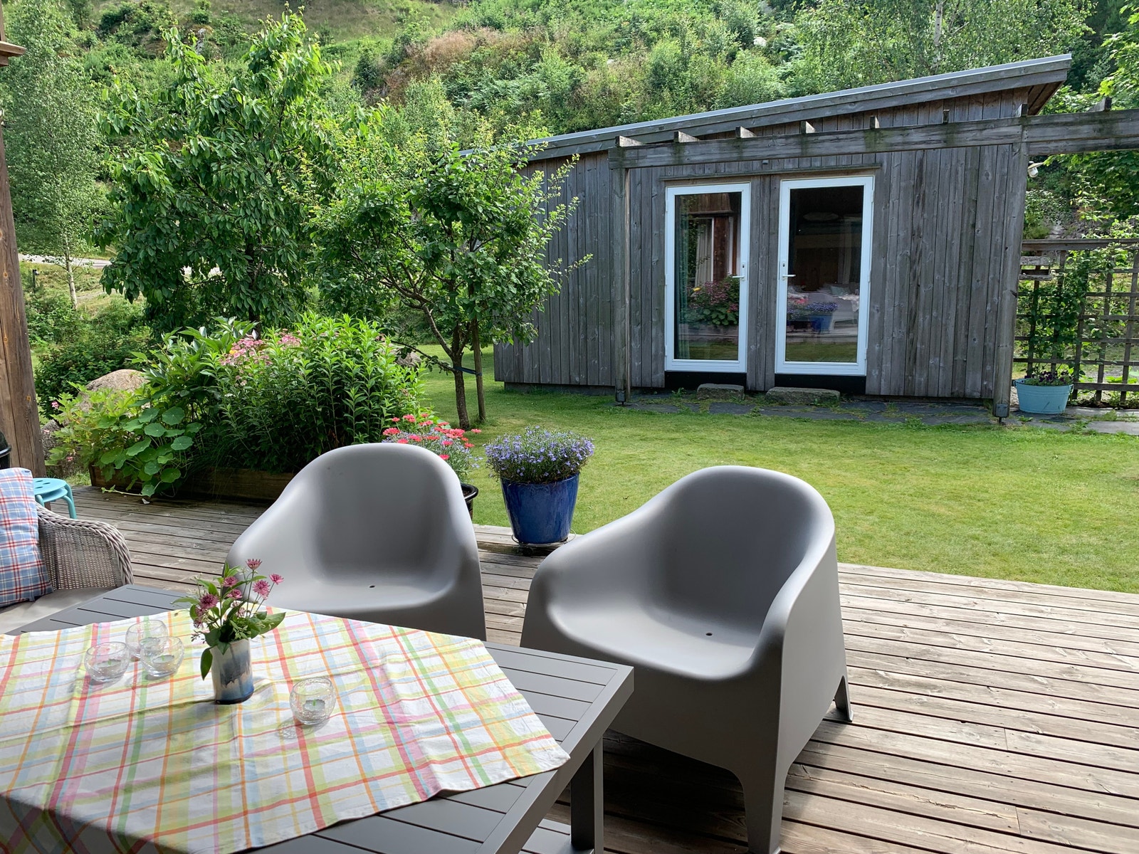 Fra terrassen og annekset Galleribilde