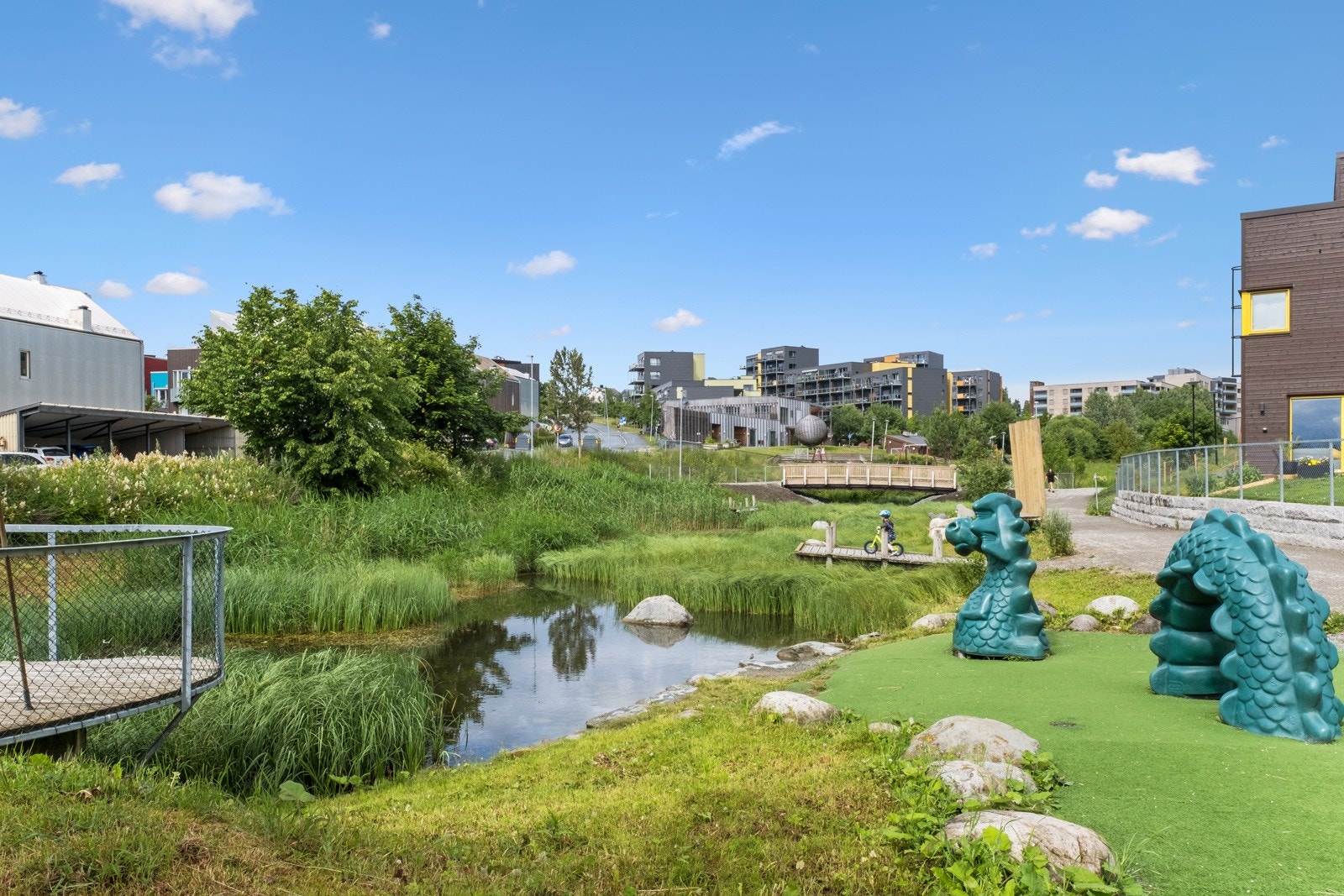 Dam på Utleir. Herlige omgivelser for folk i alle aldre. Galleribilde