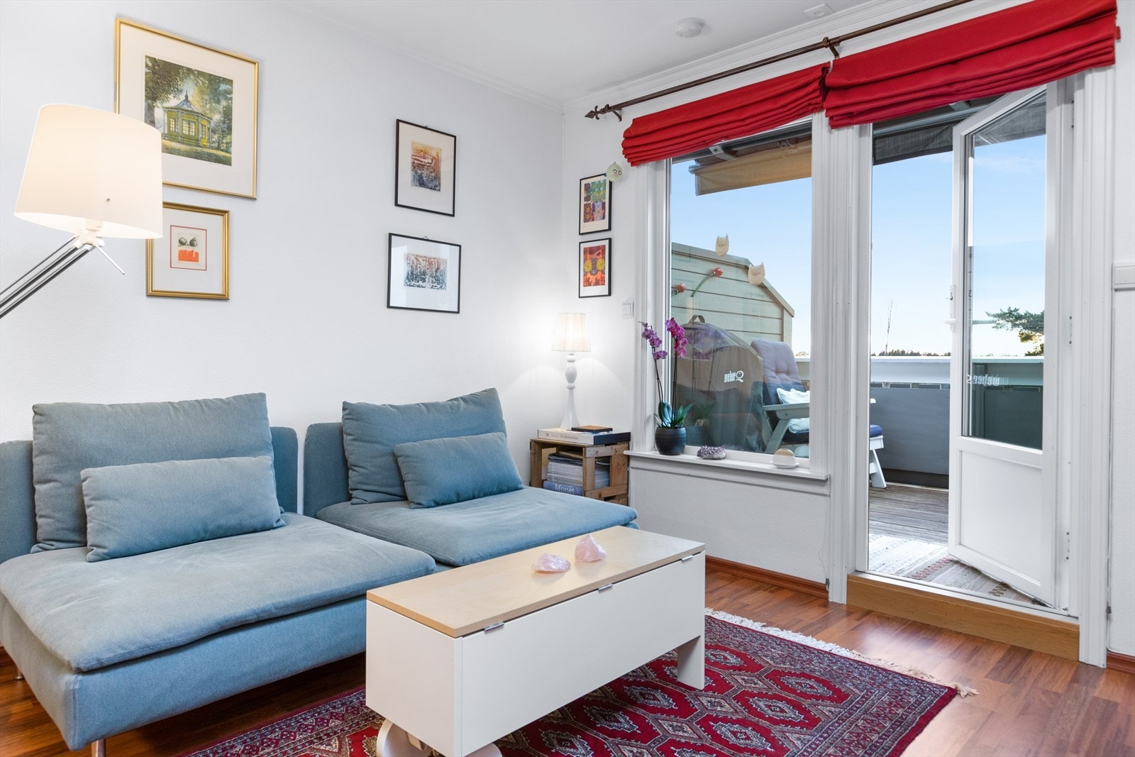 Fra stuen er det utgang til en flott balkong på ca 15 kvm Galleribilde