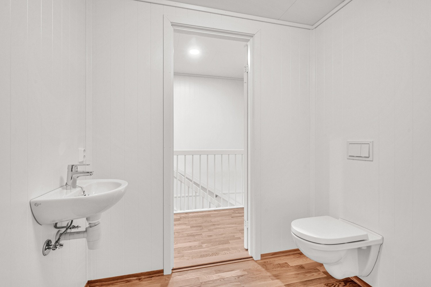 Toalettrom i 2.etg er på 3,6kvm. Bilde fra tilsvarende bolig. Galleribilde