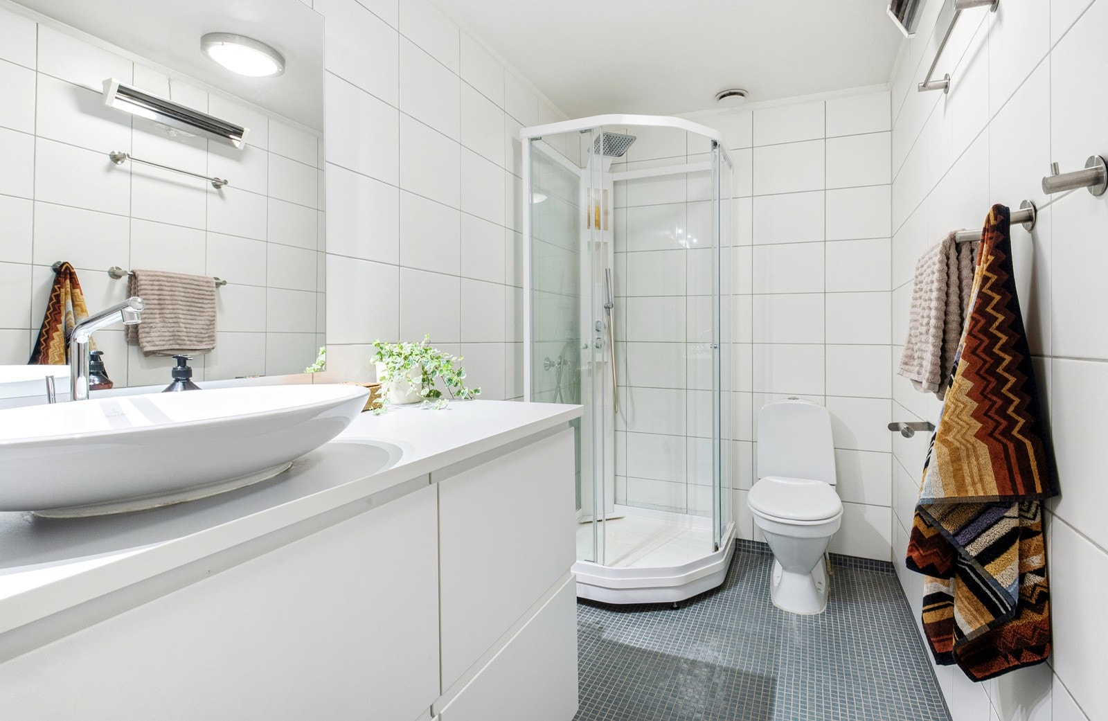 Badet ble overflatepusset i 2007 og innredning ble skiftet i perioden 2016-2018. Galleribilde