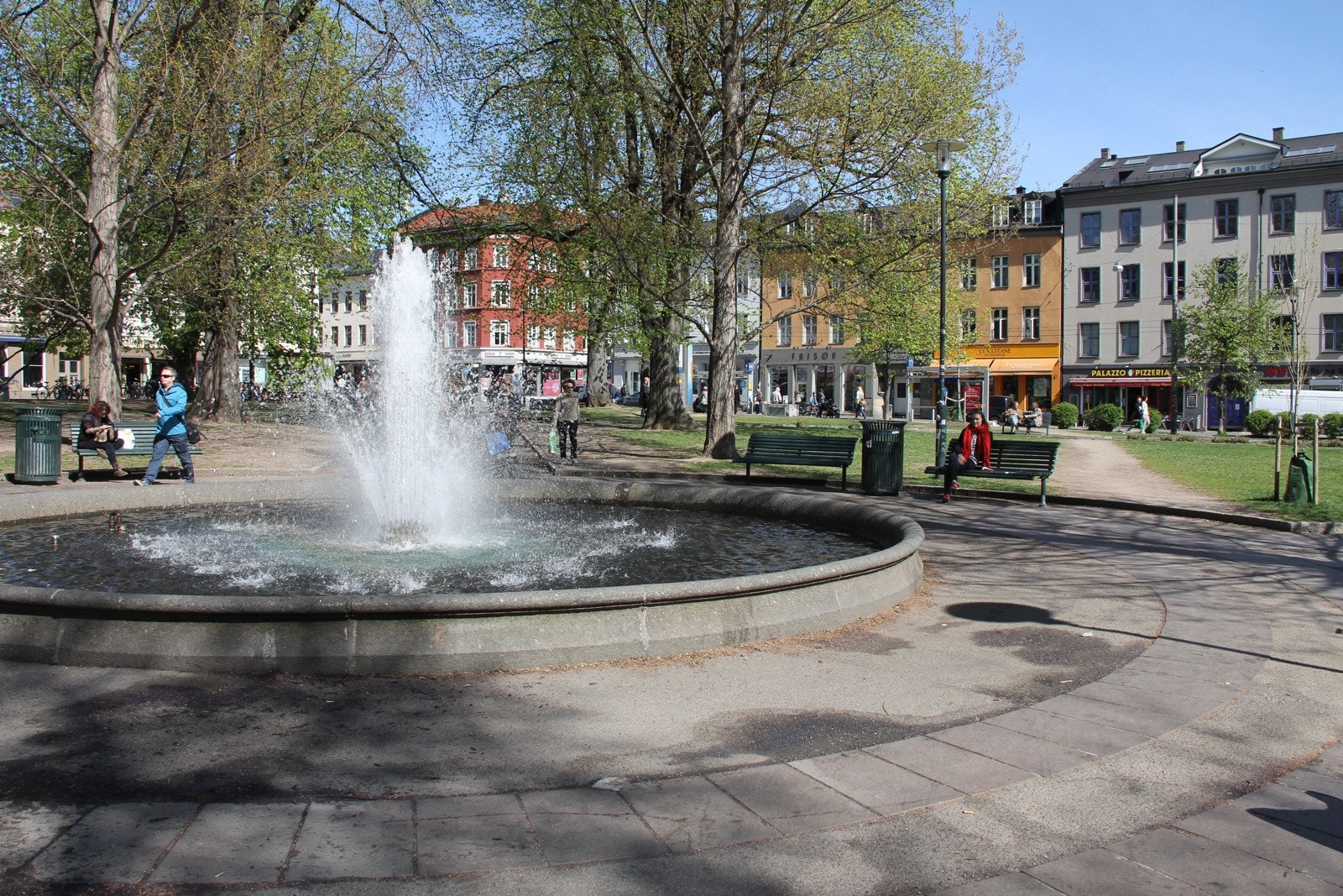 Birkelunden ligger bare få meter unna utgangsdøren. Galleribilde
