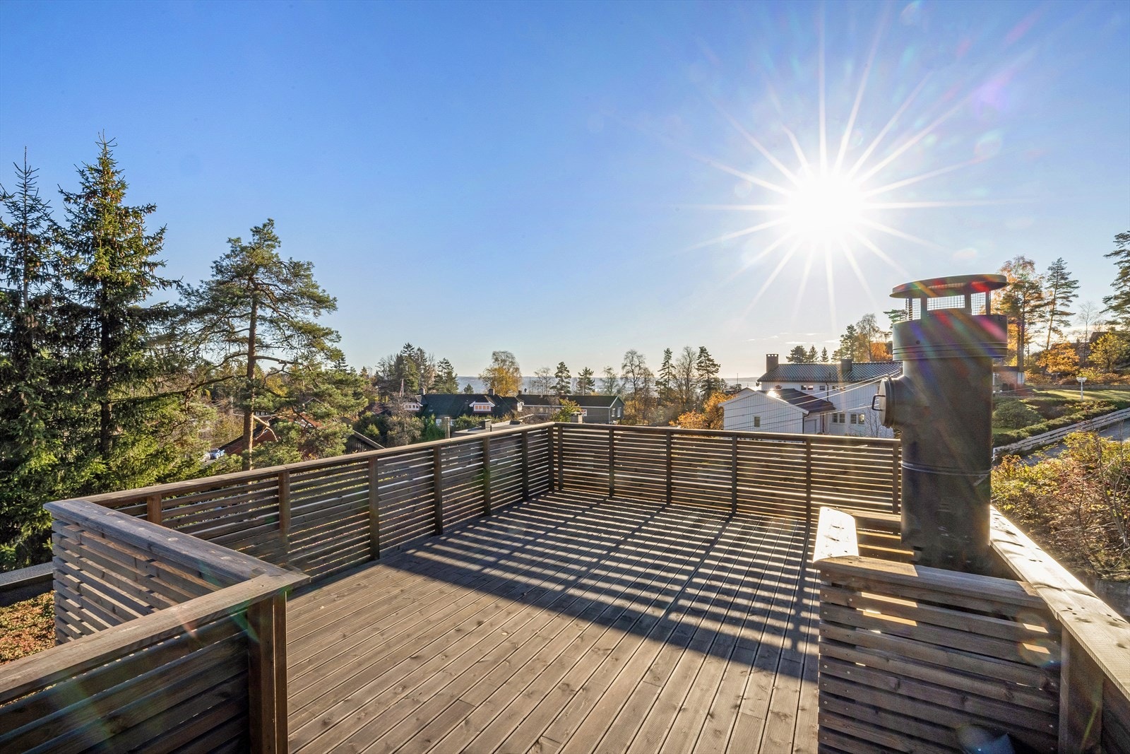 Fra 2. etasje er det trapp opp til den fantastiske takterrassen. Galleribilde