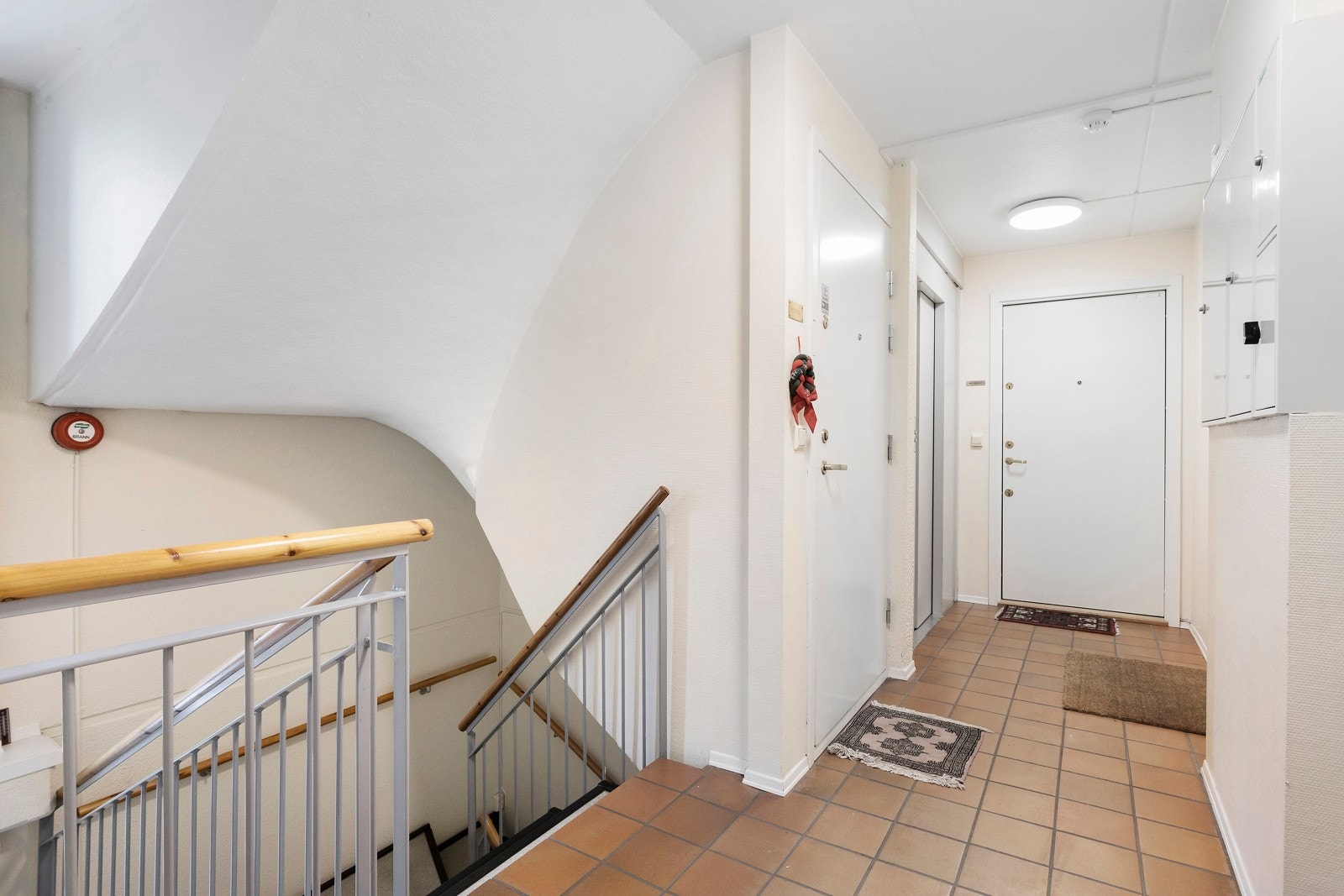 Oppgang i lyse farger Galleribilde