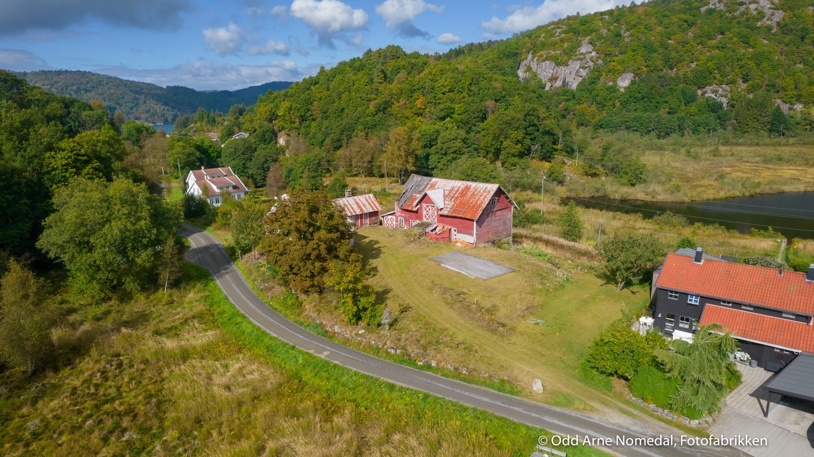 Velkommen til Austadstråndveien 27 - stor eiertomt Galleribilde