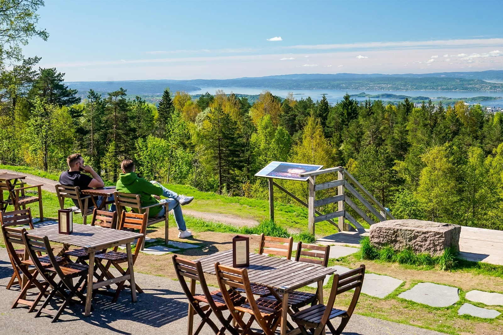 Like i nærheten ligger også Grefsenkollen med vakker utsikt som gir muligheter for motbakketrening til fots eller på sykkel Galleribilde