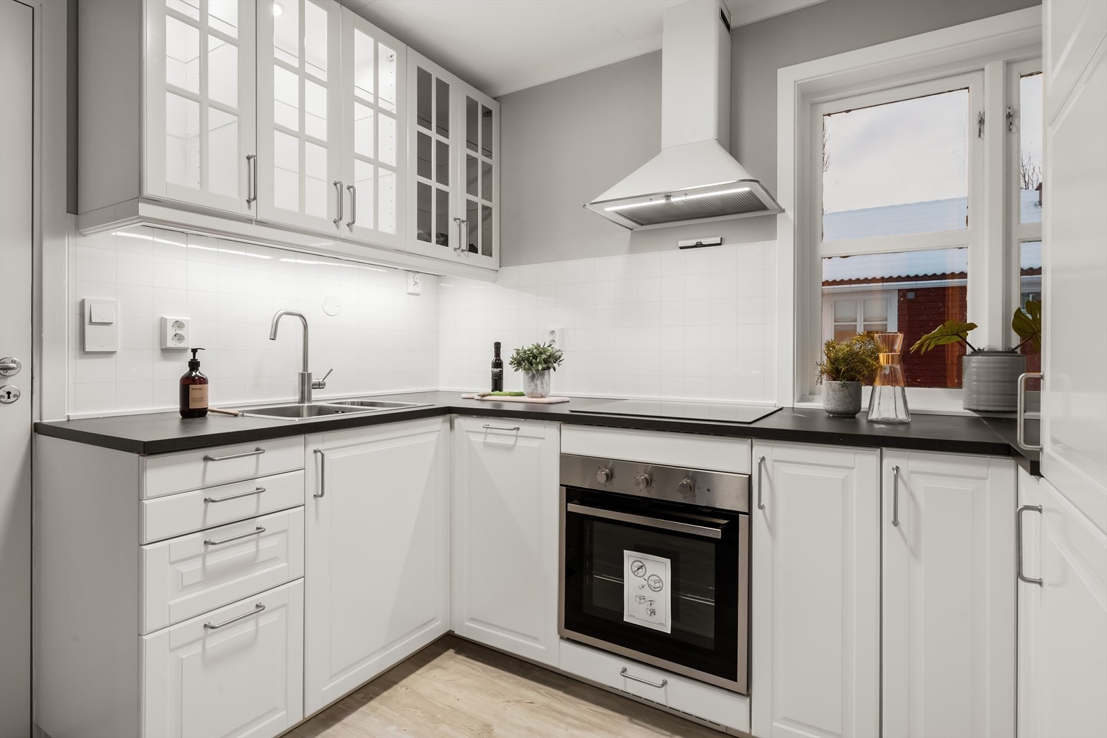 Alt av hvitevarer er integrert Galleribilde