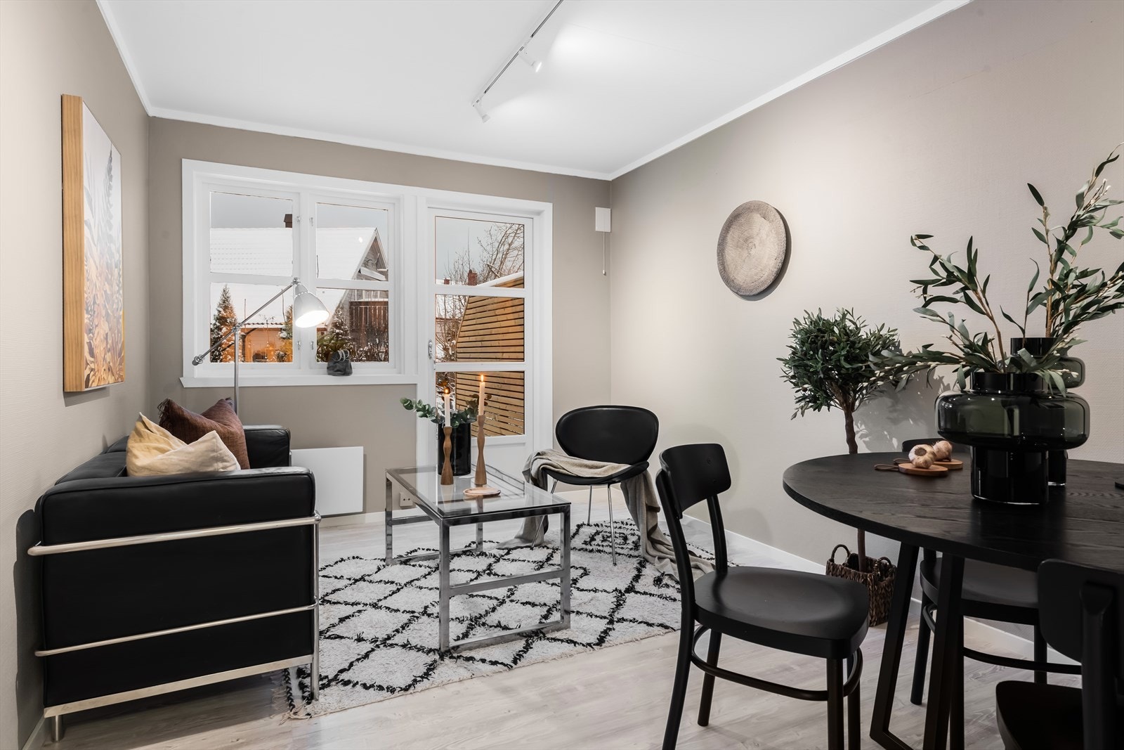 Nordvik v/Jørgen Nyhus har gleden av å presentere Granåsveien 8b og denne nyoppussede leiligheten. Galleribilde