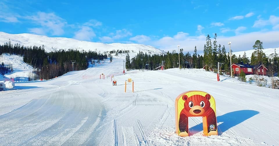 Barnebakke med eget barnetrekk. Foto: Grong Skisenter. Galleribilde