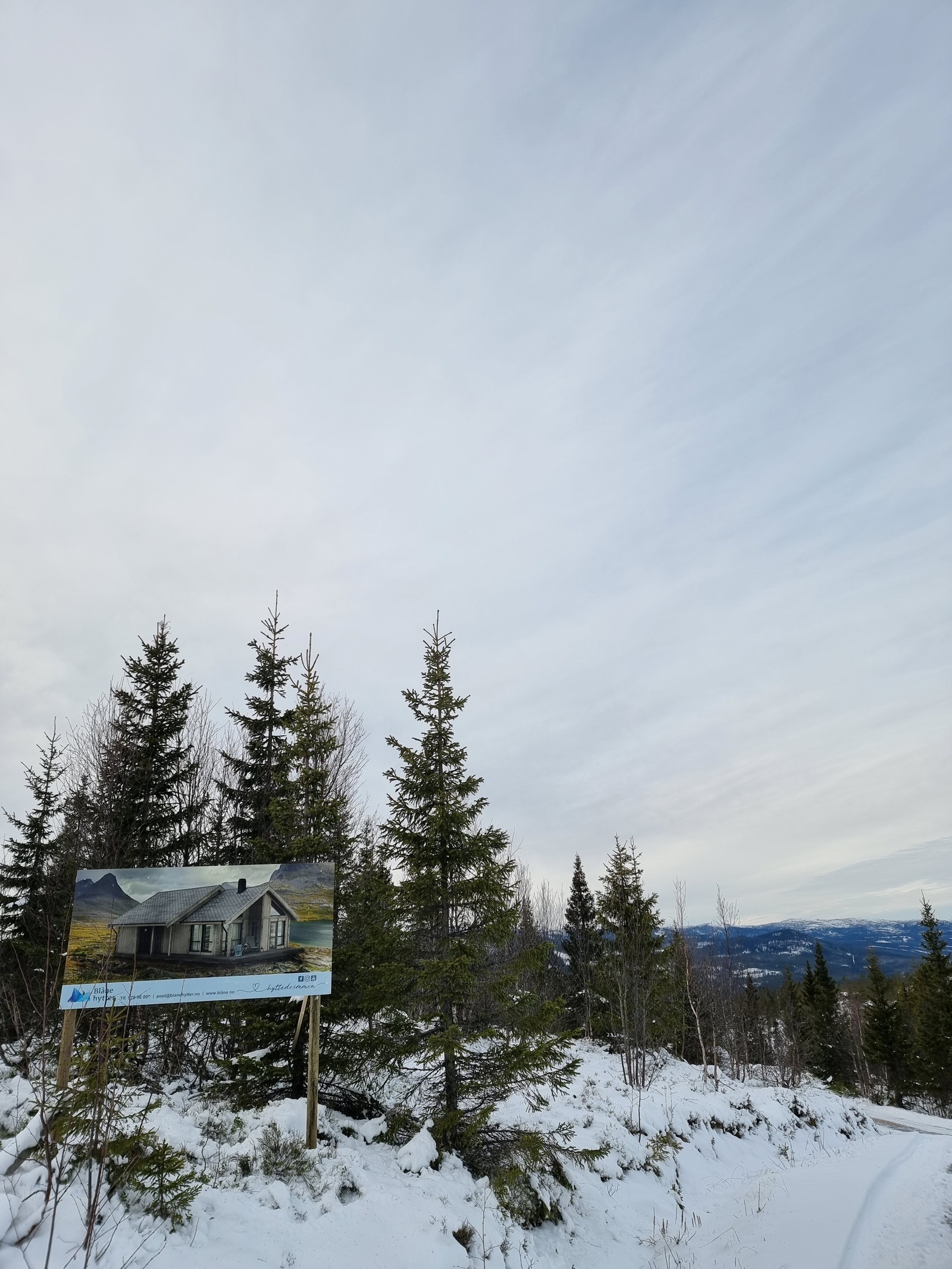 Skilt på den første tomten Galleribilde