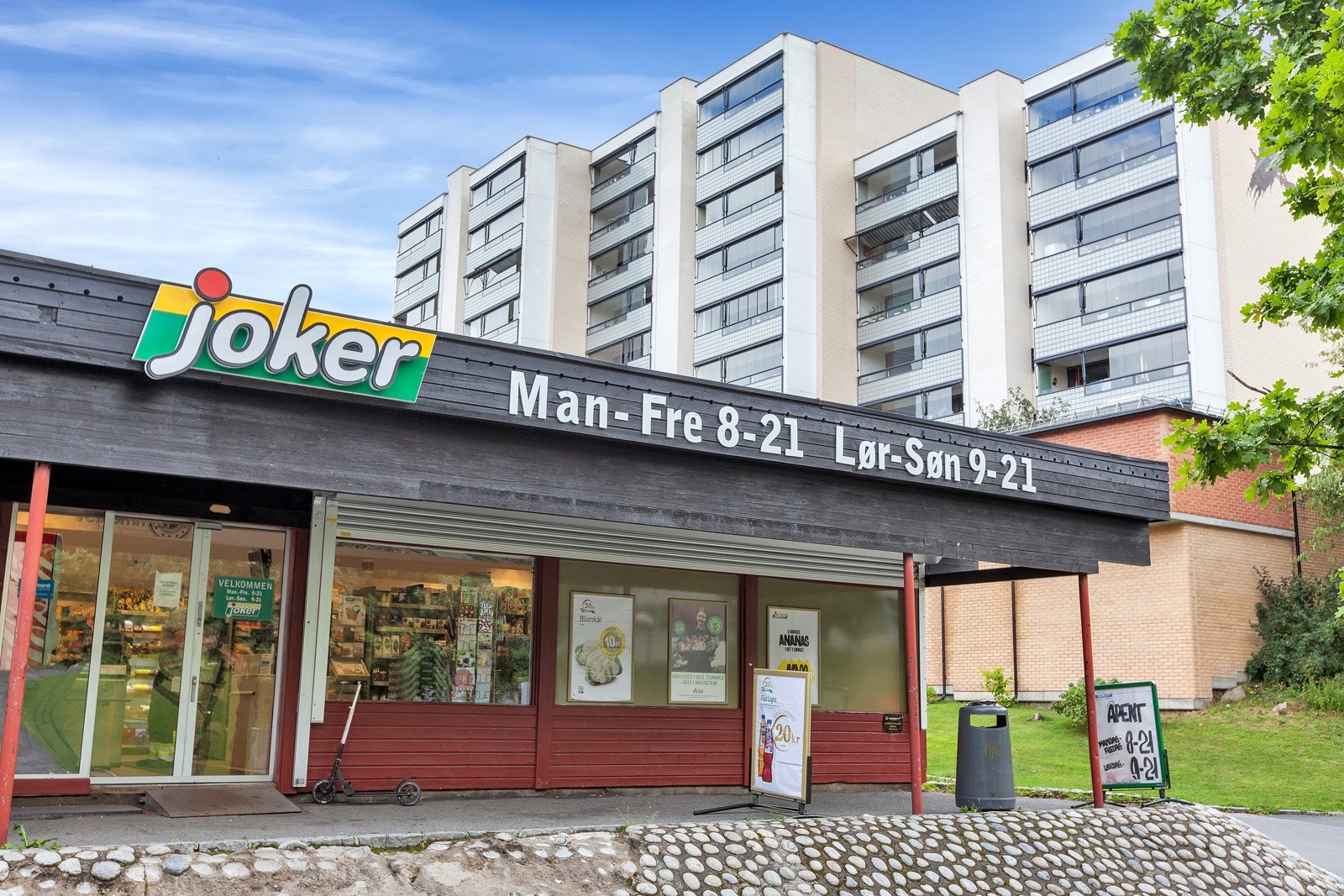 Kort vei til søndagsåpen nærbutikk. Galleribilde