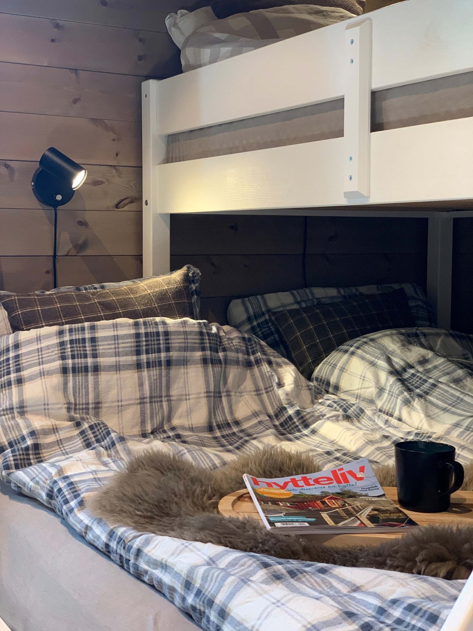 Funksjonelt og koselig soverom Galleribilde