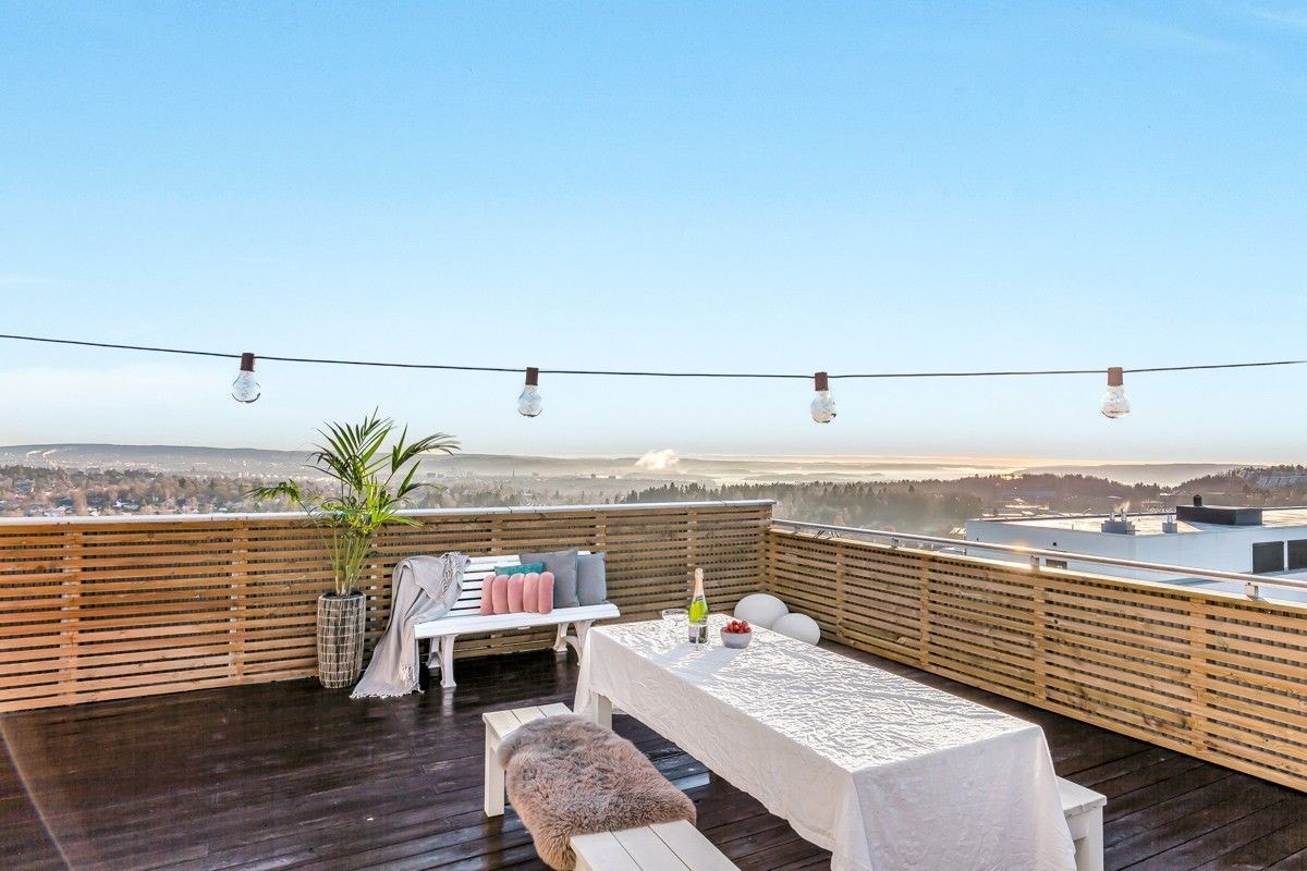 Borettslaget har felles takterrasser hvor gode solforhold og nydelig utsikt kan nytes til det fulle. Galleribilde