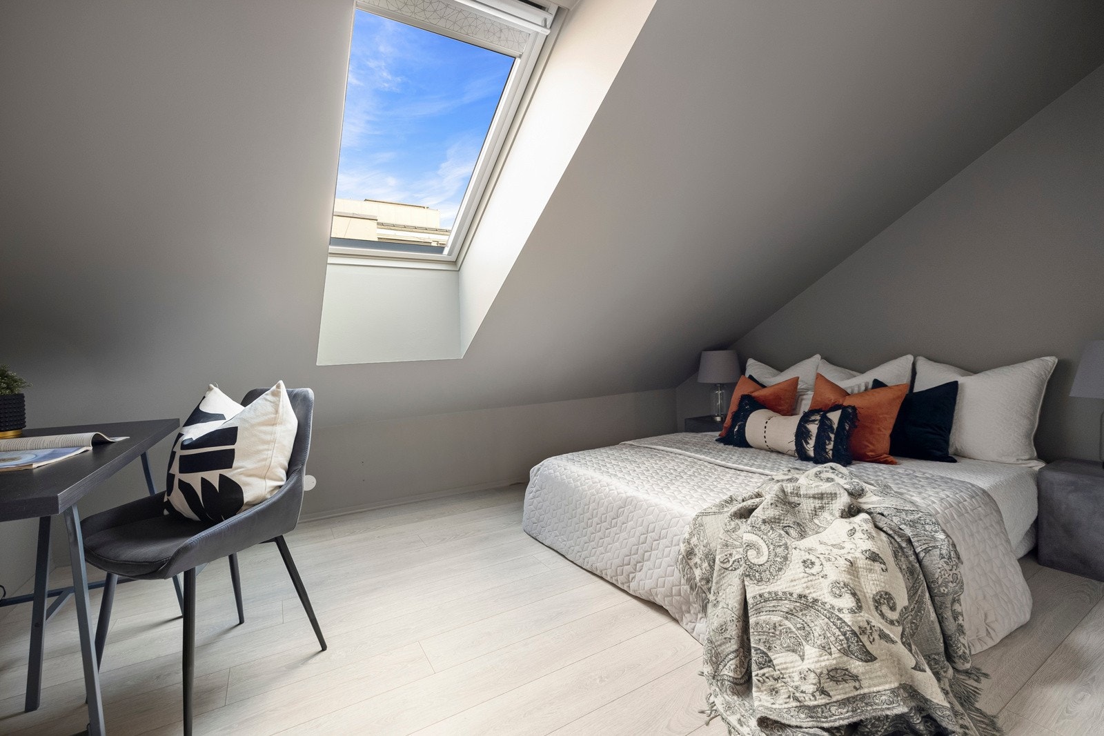 Begge soverommene har plass til dobbeltseng hvis ønskelig. Galleribilde