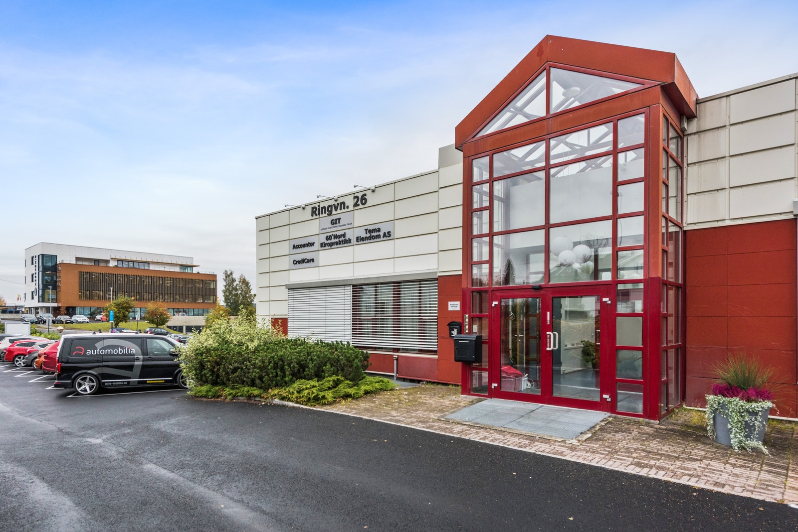 Fine kontorlokaler med gode fellesfunksjoner på Kirkeby Galleribilde