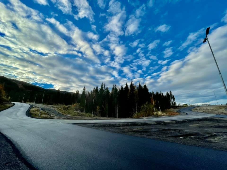 Regionanlegg for langrenn og skiskyting m/ lysløyper, snøproduksjonsanlegg og splitter ny rulleskiløype. Galleribilde