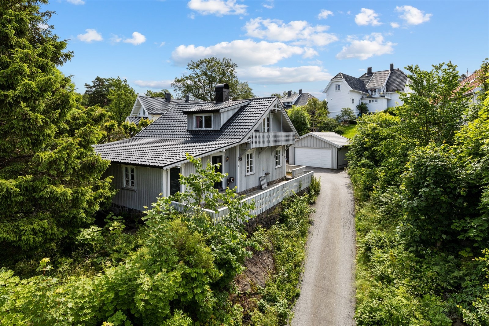 Sentralt beliggende med kort gangavstand til Arendal sentrum Galleribilde