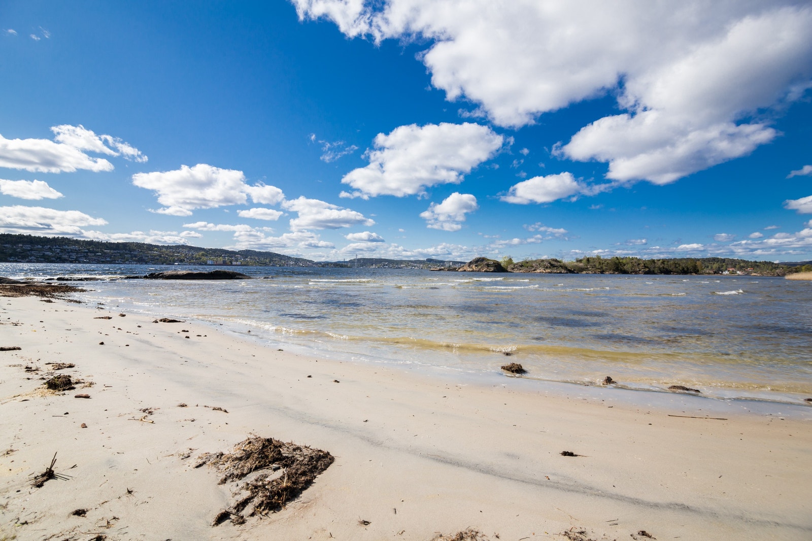 Strand ved "Levra" mot nordvest Galleribilde