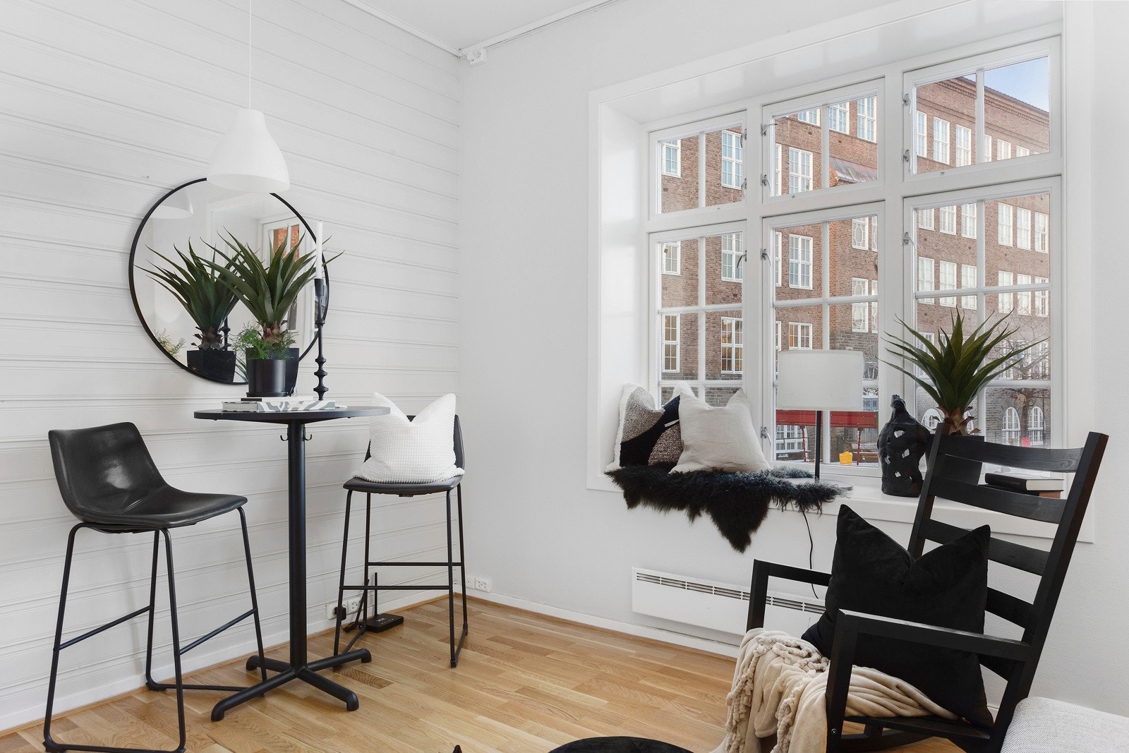 Bo nært alt av servicefasiliteter, høyskoler og Trondheim sentrum med Ilaparken som nærmeste nabo! Galleribilde