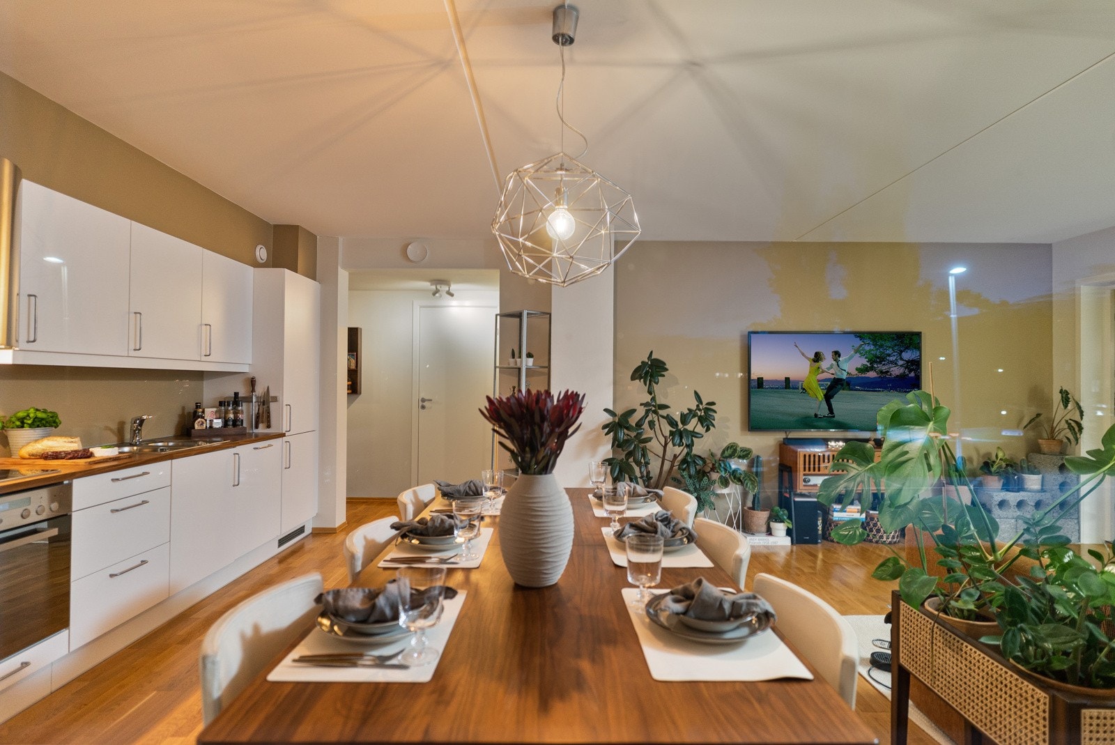 Kjøkkenet fremstår i god stand, uten tegn til avvik og er vurdert til tilstandsgrad 1 av takstmann Galleribilde