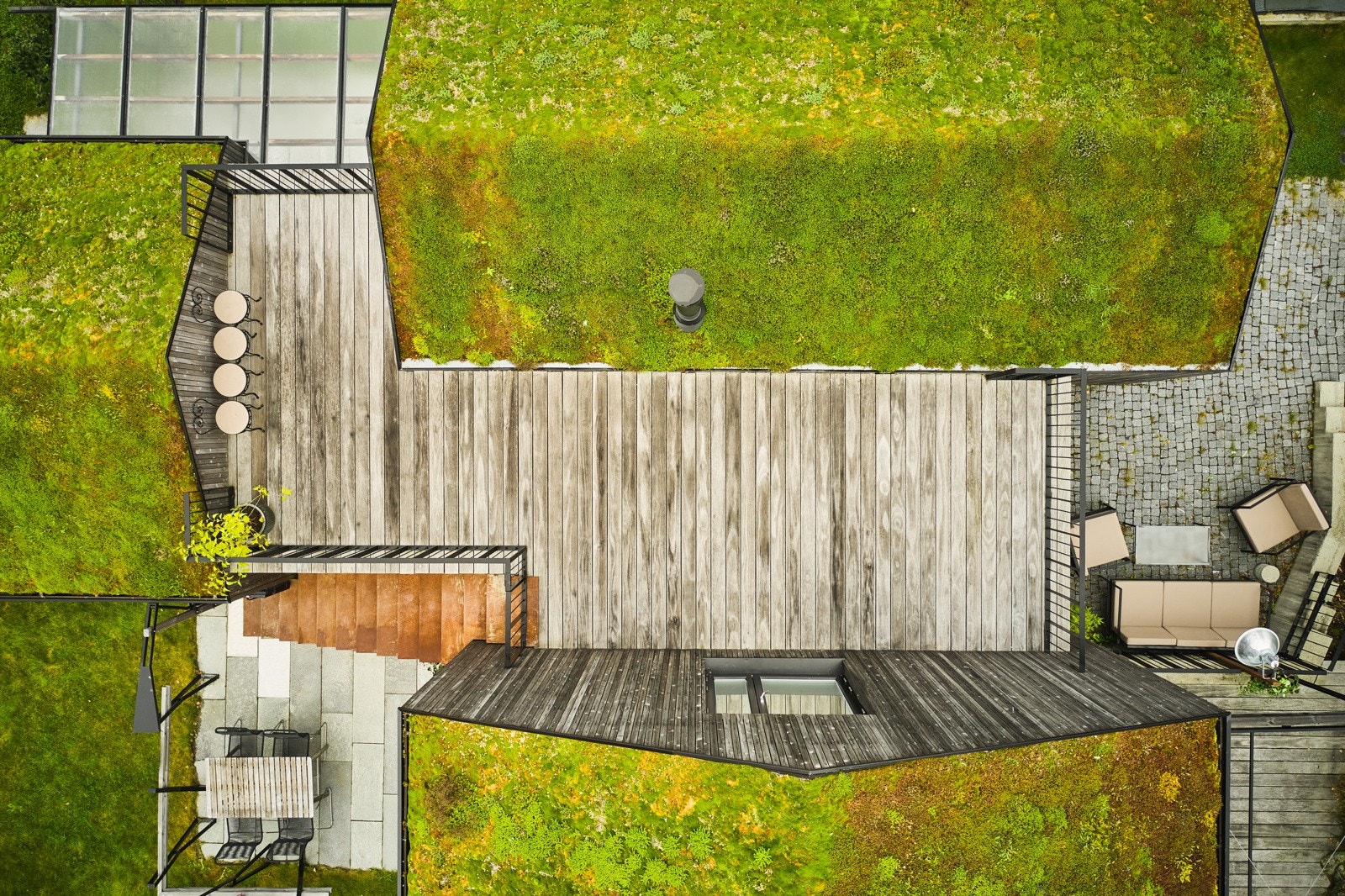 Kystadåsen er en av de eldste plassene på Byåen, og var en av fem-seks husmannsplasser under storgården Kystad. Galleribilde