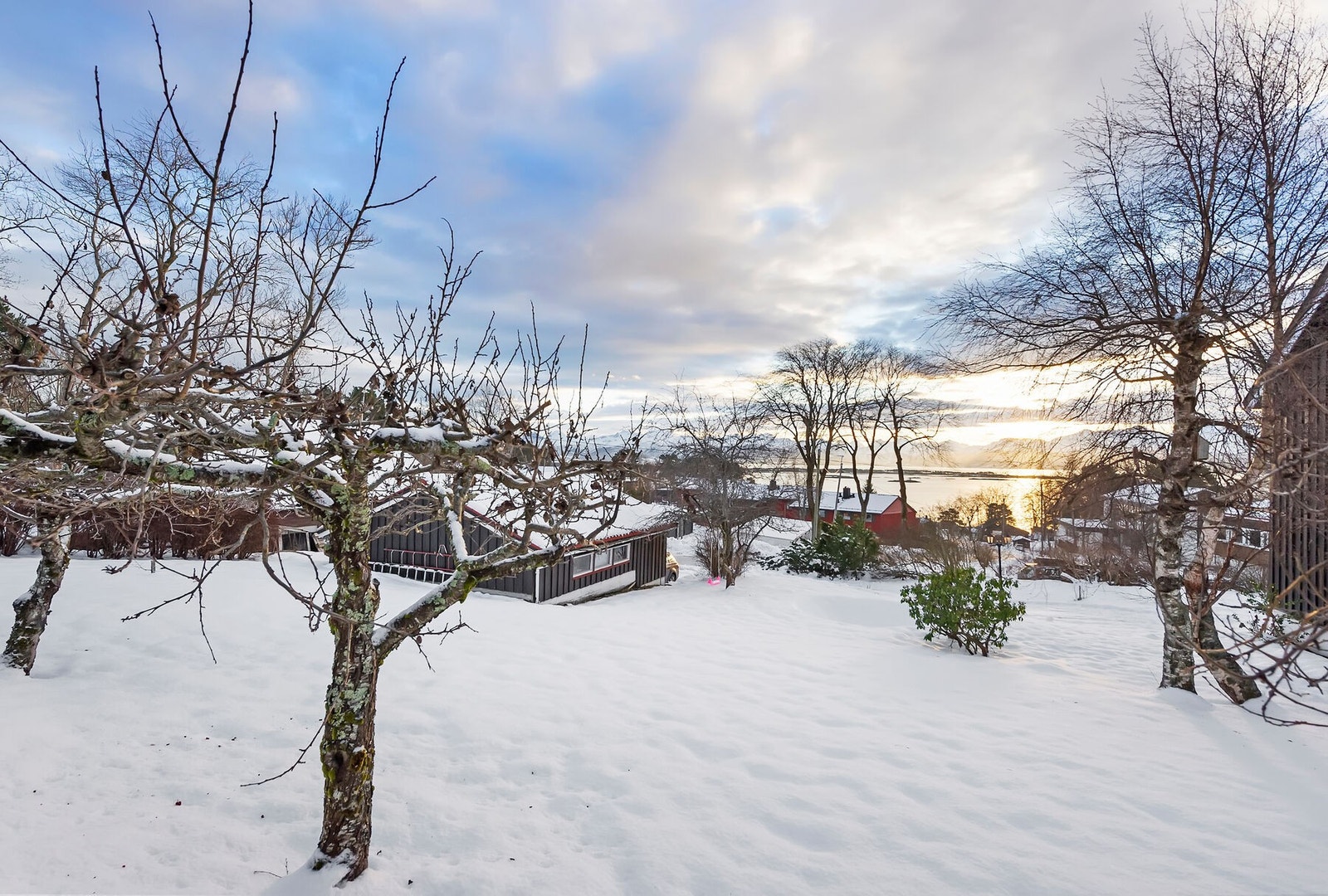 Bjørset er et flott boligstrøk med skoler, barnehager og butikk Galleribilde