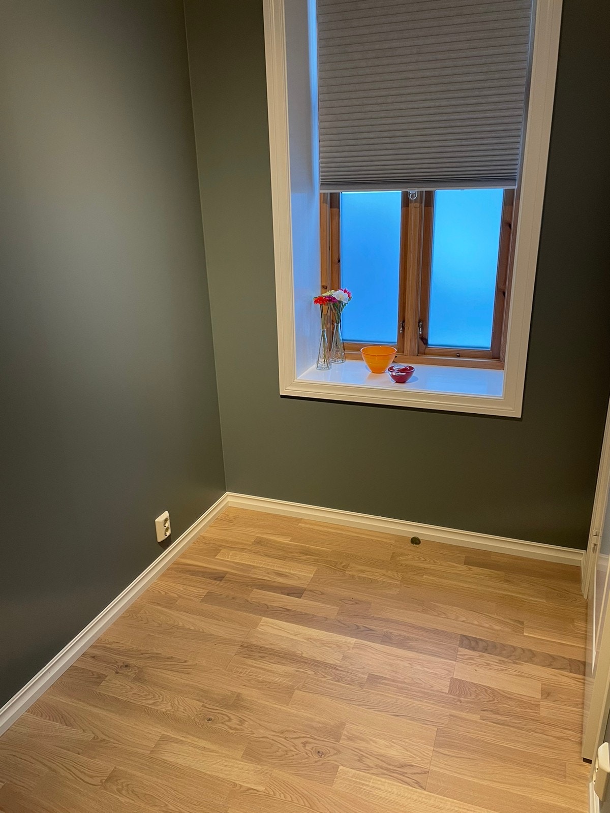 Del av lekkert hjemmekontor/gjesterom/soverom nummer 2. Galleribilde