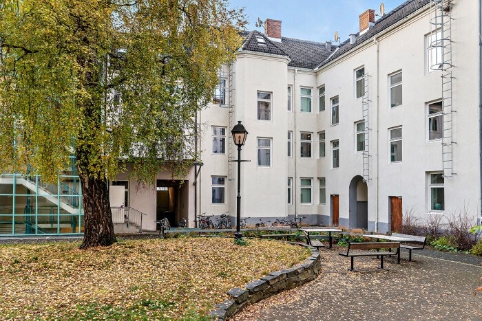 Trivelig bakgård som blir ivaretatt Galleribilde