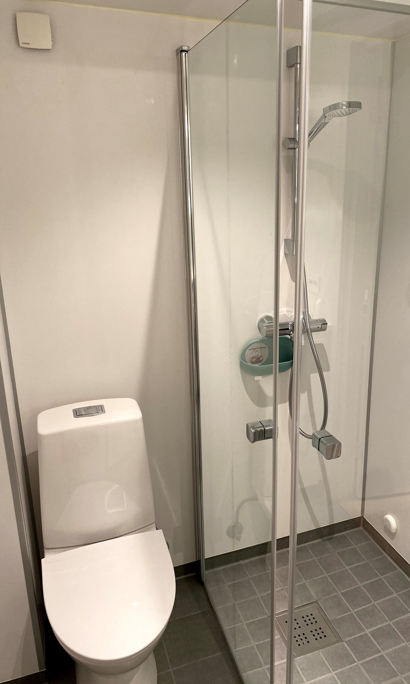 Bad med dusj hjørne Galleribilde