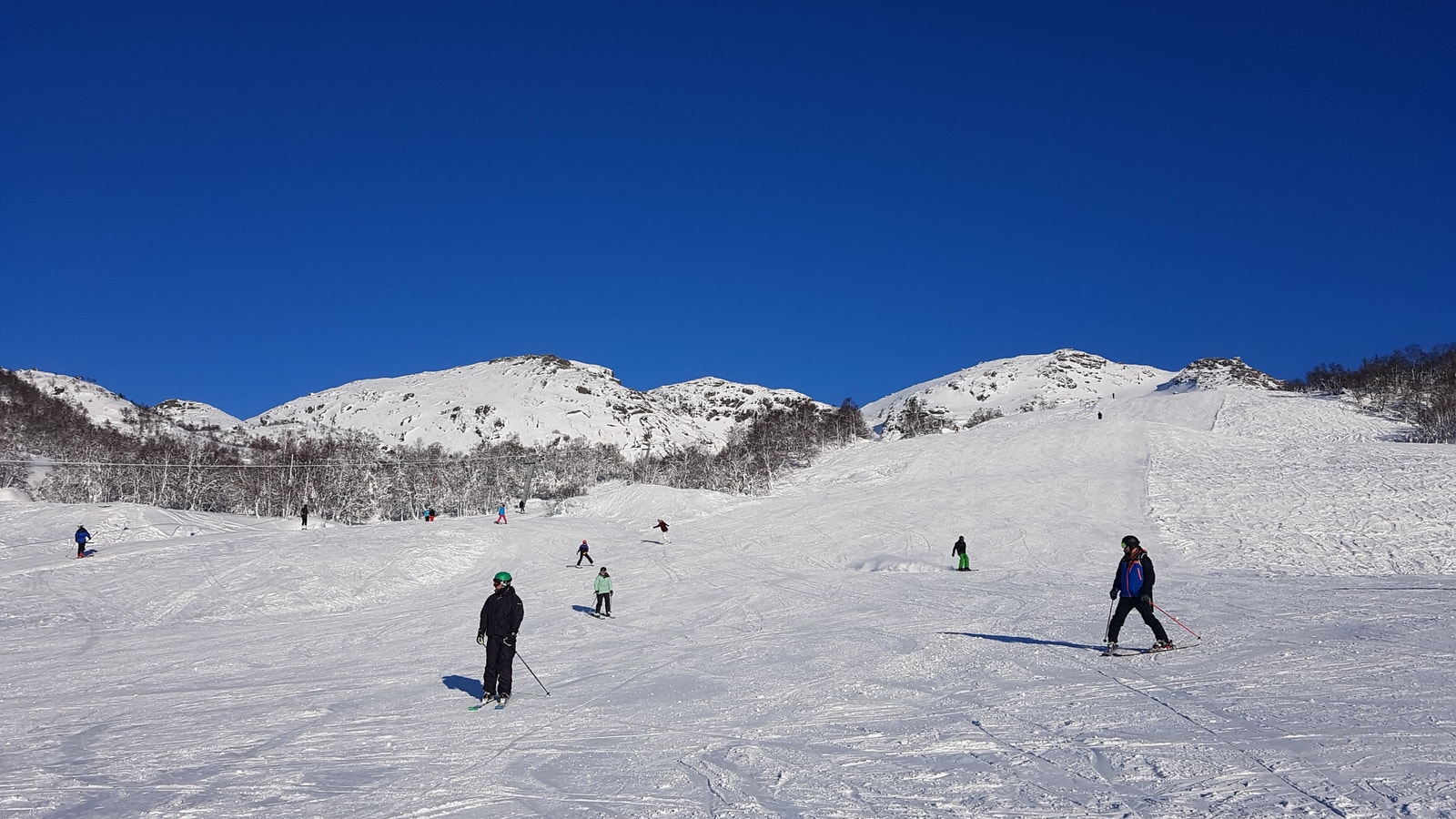 Fidjeland Skitrekk hovedtrekket & fjell trekket helt på toppen.. Galleribilde