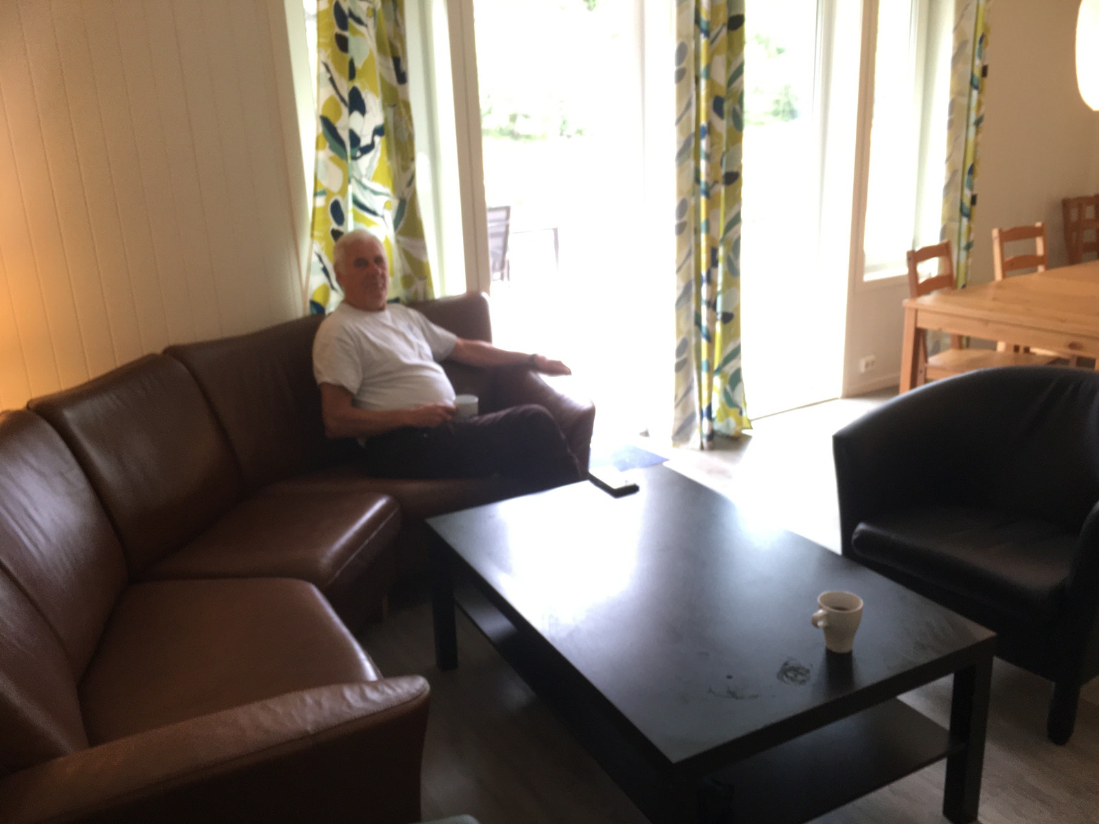 Direkte utgang til stor terrasse Galleribilde