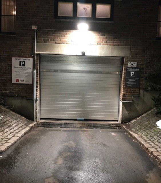 Innkjøring og utkjøring porten Galleribilde