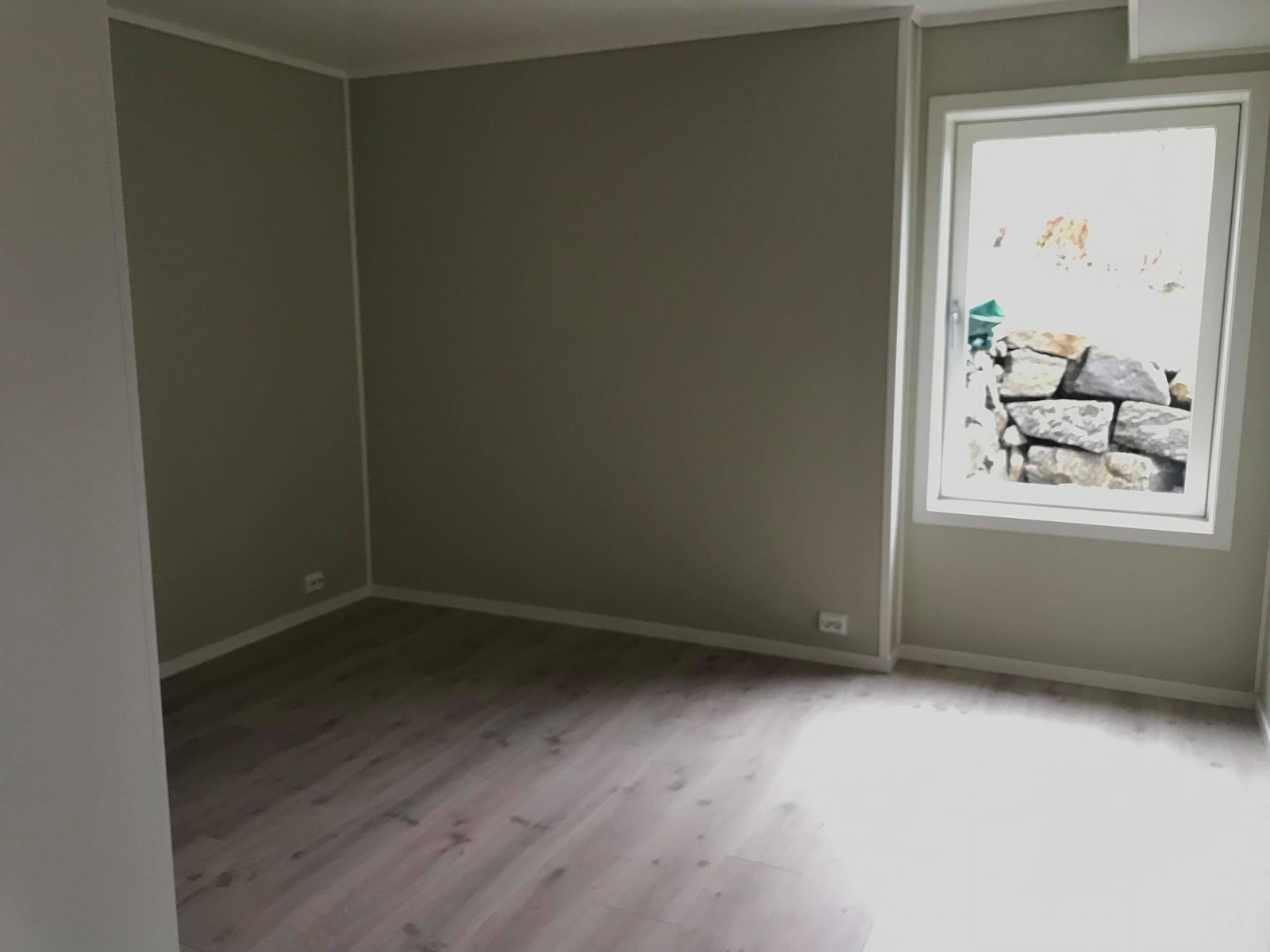 Største soverom med to garderobeskap. Galleribilde