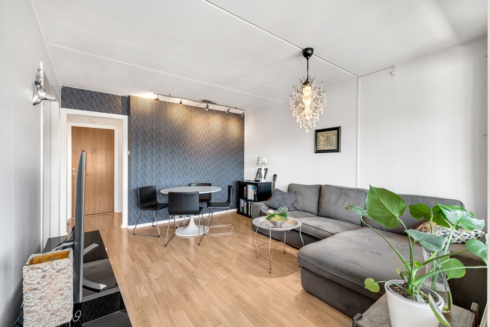 Velkommen til Ammerudgrenda 176, presentert av John Emmanuel Brevik v / EiendomsMegler1 Galleribilde