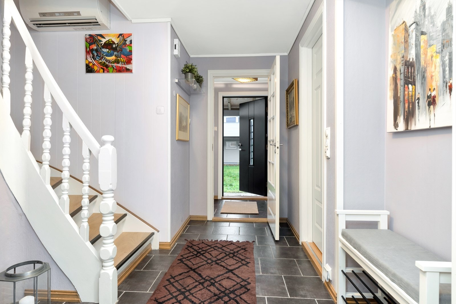 Gang og vindfang - velkommen inn! Galleribilde