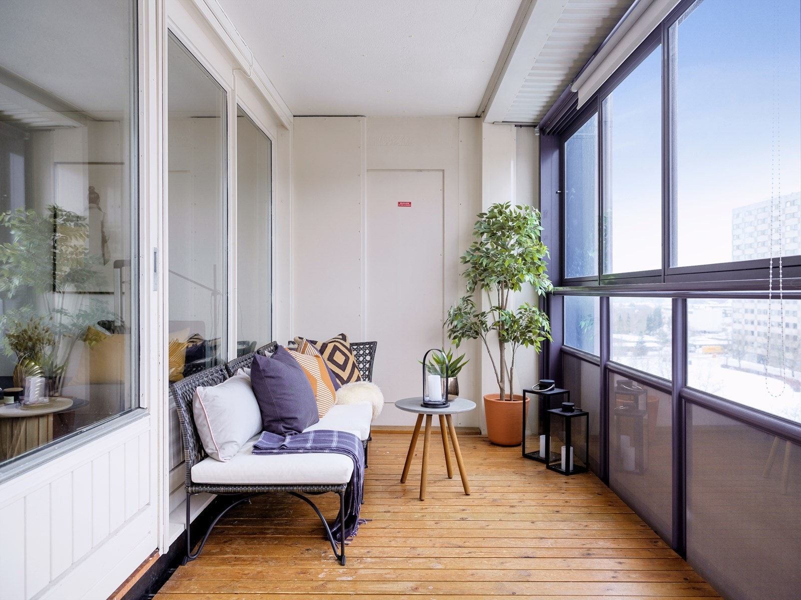 Her er det god plass til å innrede med utemøbler. Galleribilde