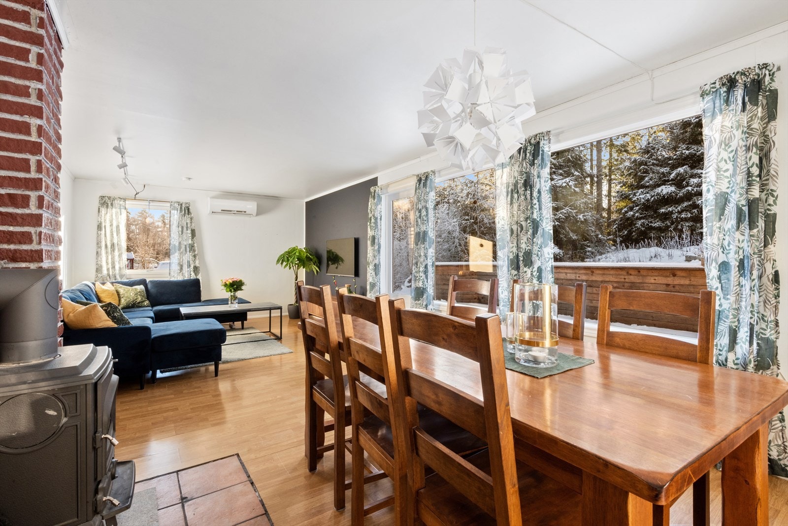 Fra stuen er det utgang romslig terrasse som var ny i 2018. Galleribilde