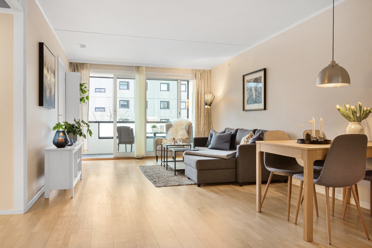 Lys og romslig 2-roms i svært attraktive Meklenborg borettslag - Velkommen inn! Galleribilde