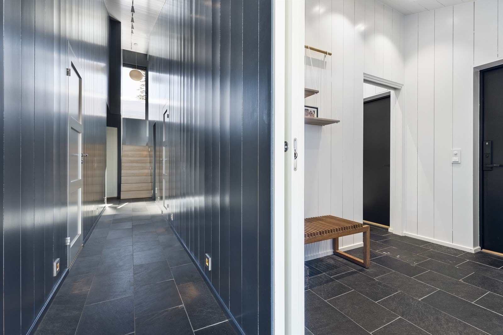 Entré/ fordelingsgang Galleribilde