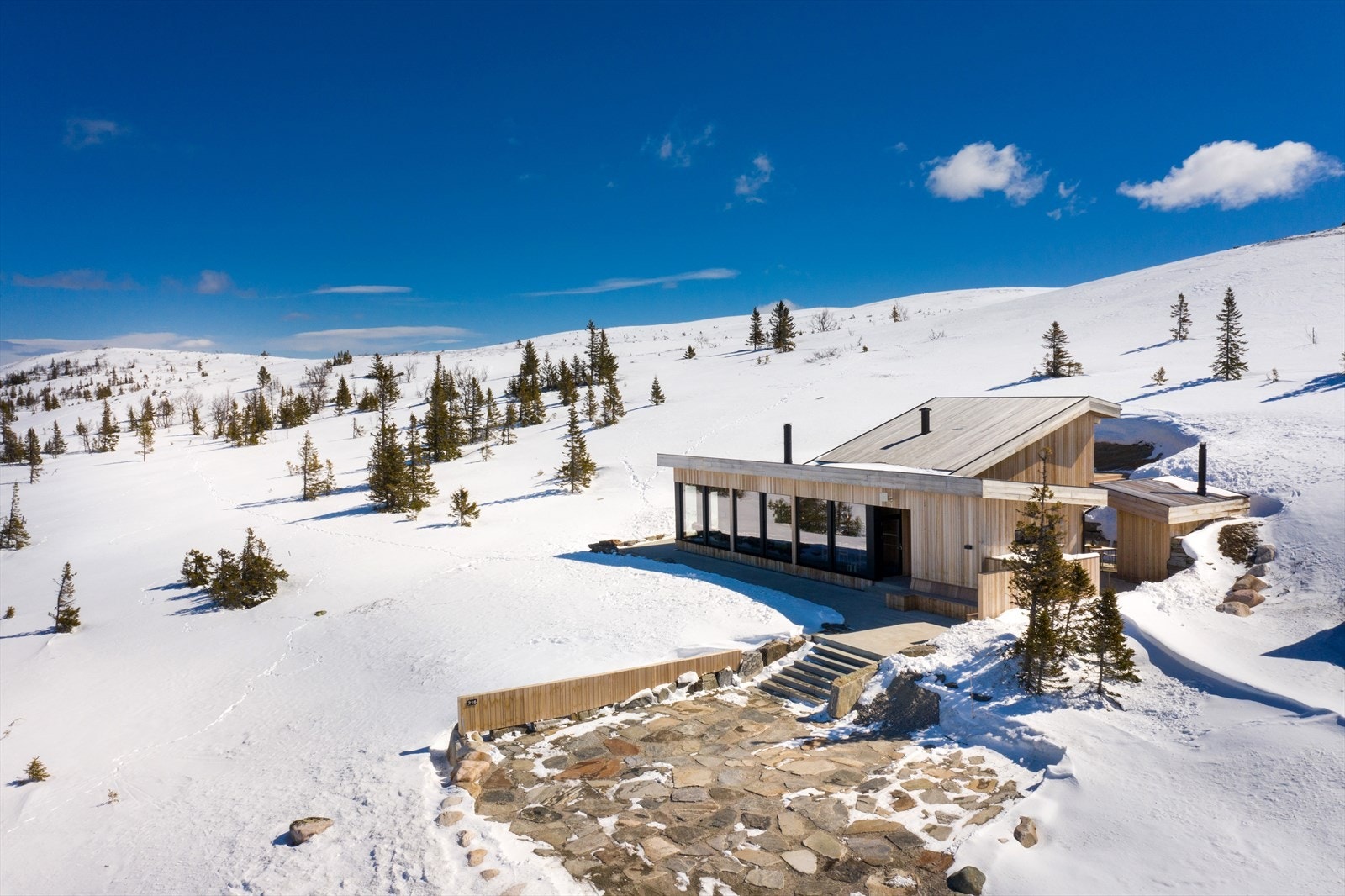 Sjeldent god beliggenhet på tregrensa Galleribilde