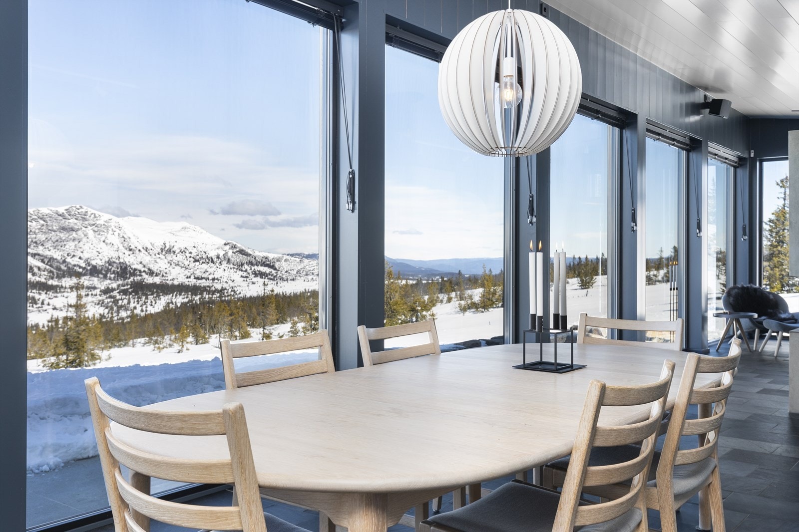 Nydelig utsikt fra spiseavdelingen Galleribilde