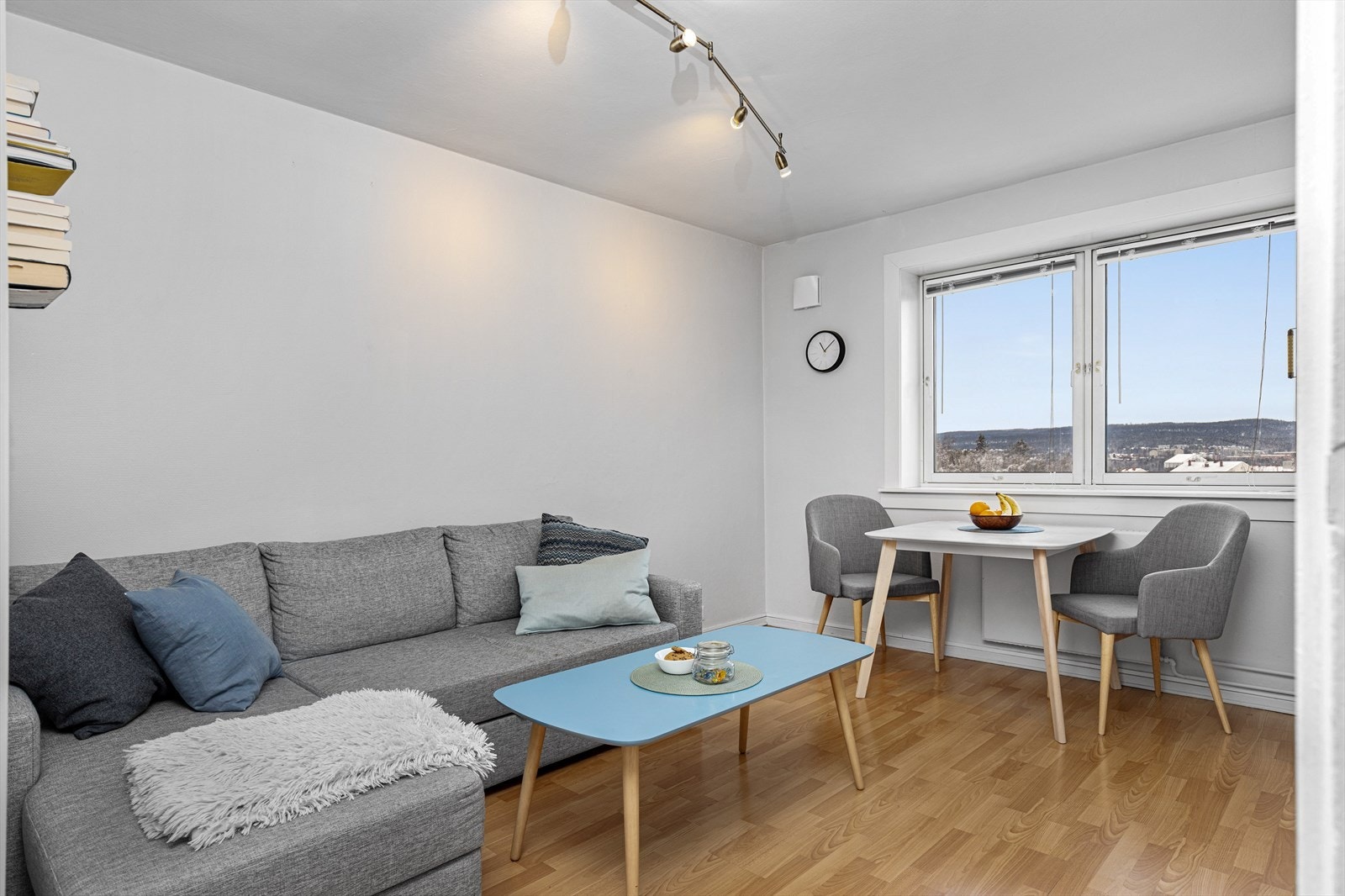 Velkommen til Lambertseterveien 35! Presenteres av Eiendomsmegler 1 v/ Arsalan Syed Galleribilde