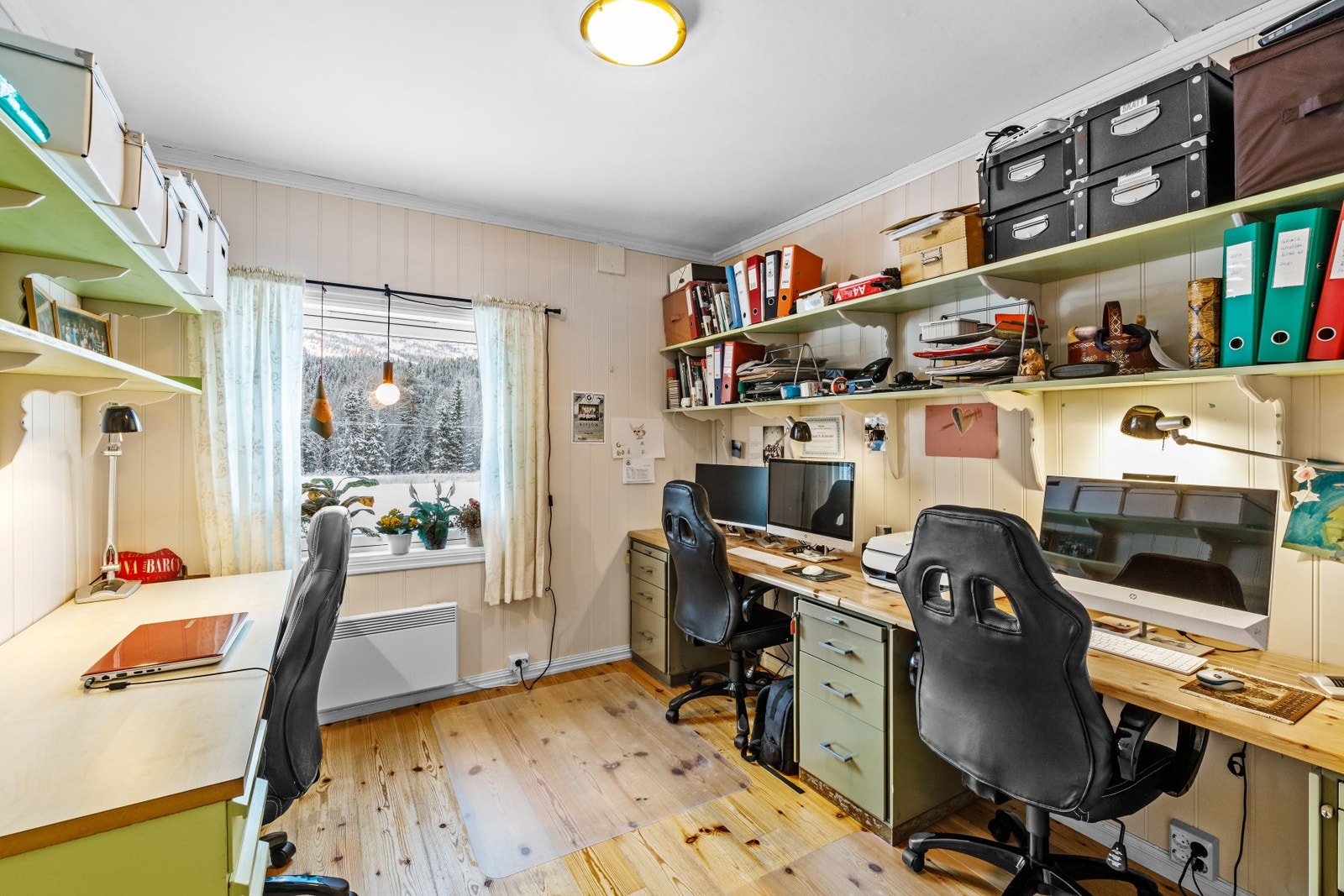 Kontor i 2.etasje Galleribilde